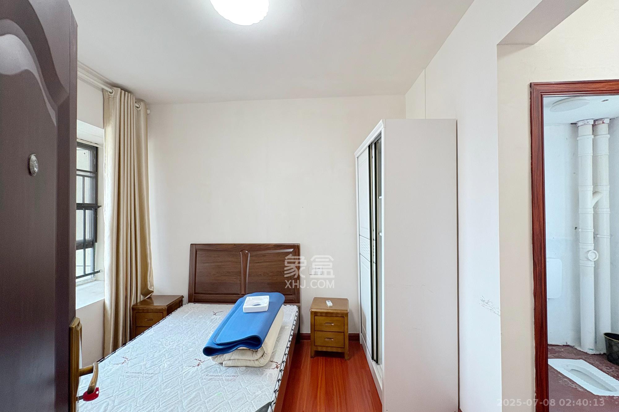 尚清雅苑 3室2厅2卫 158.0万 尚清雅苑 3室2厅2卫 158.0万卧室