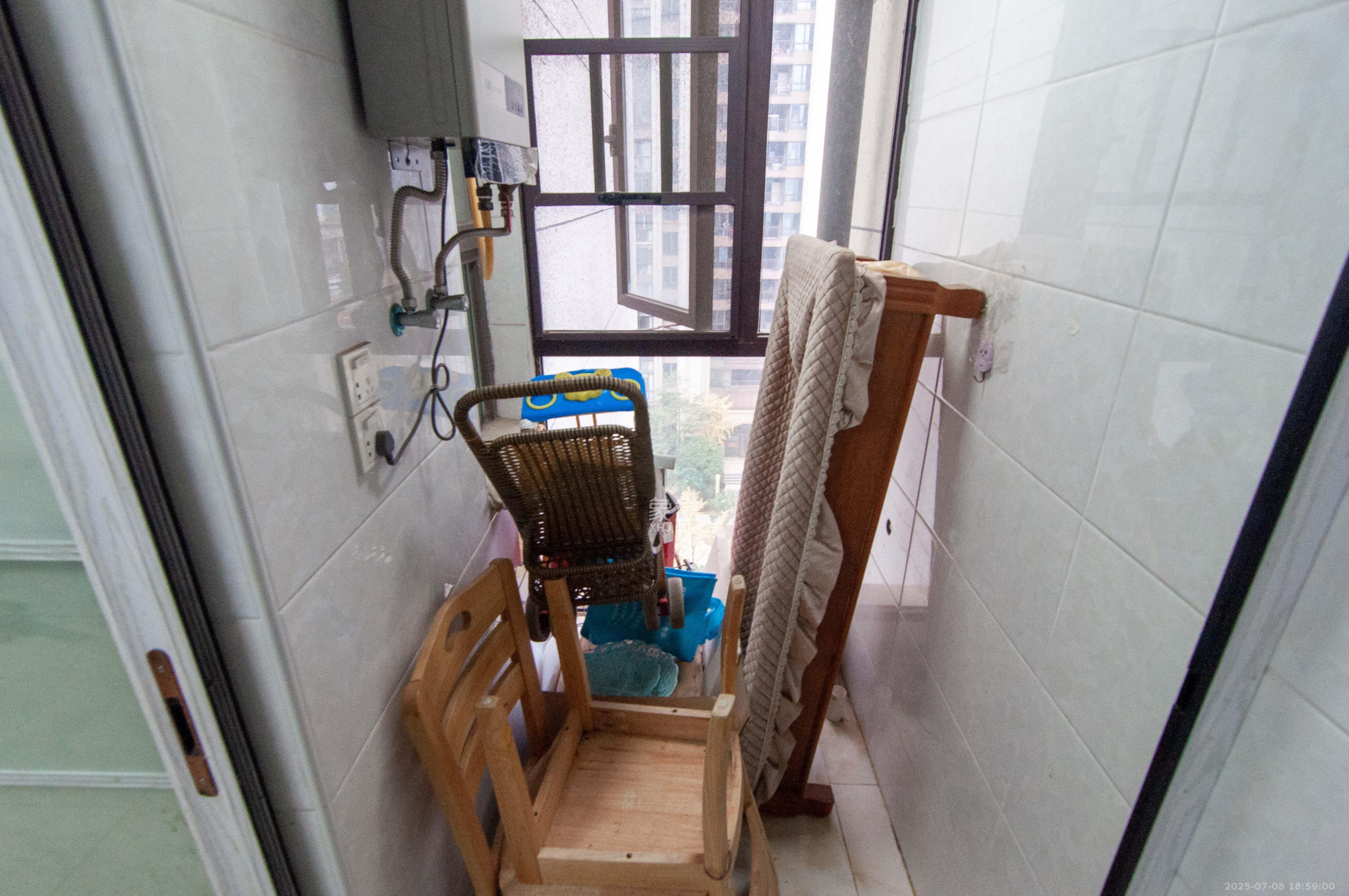 佳兆业云顶梅溪湖（佳兆业梅溪荟）  3室2厅2卫   3000.00元/月室内图