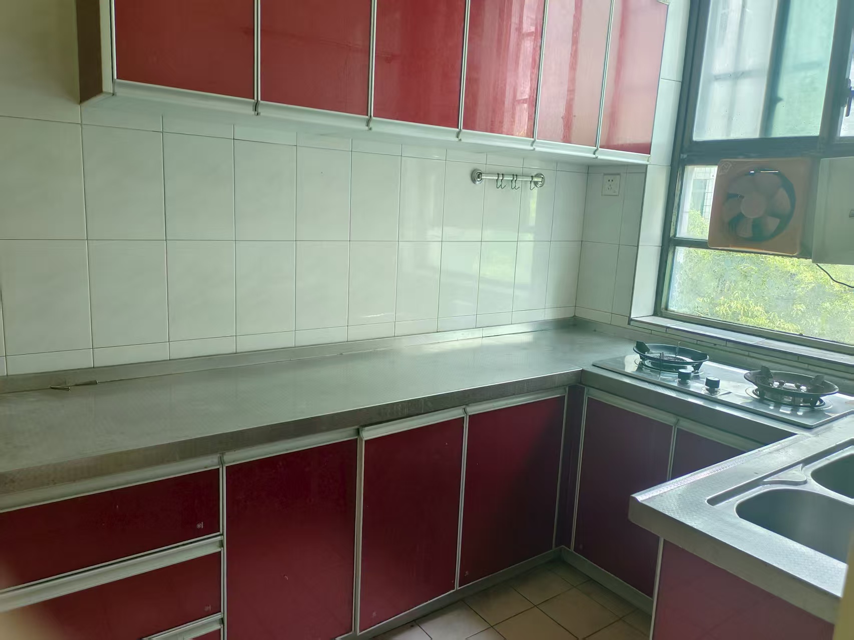 赫山税务局家属楼 3室2厅2卫 1250.0元/月 赫山税务局家属楼 3室2厅2卫 1250.0元/月室内图