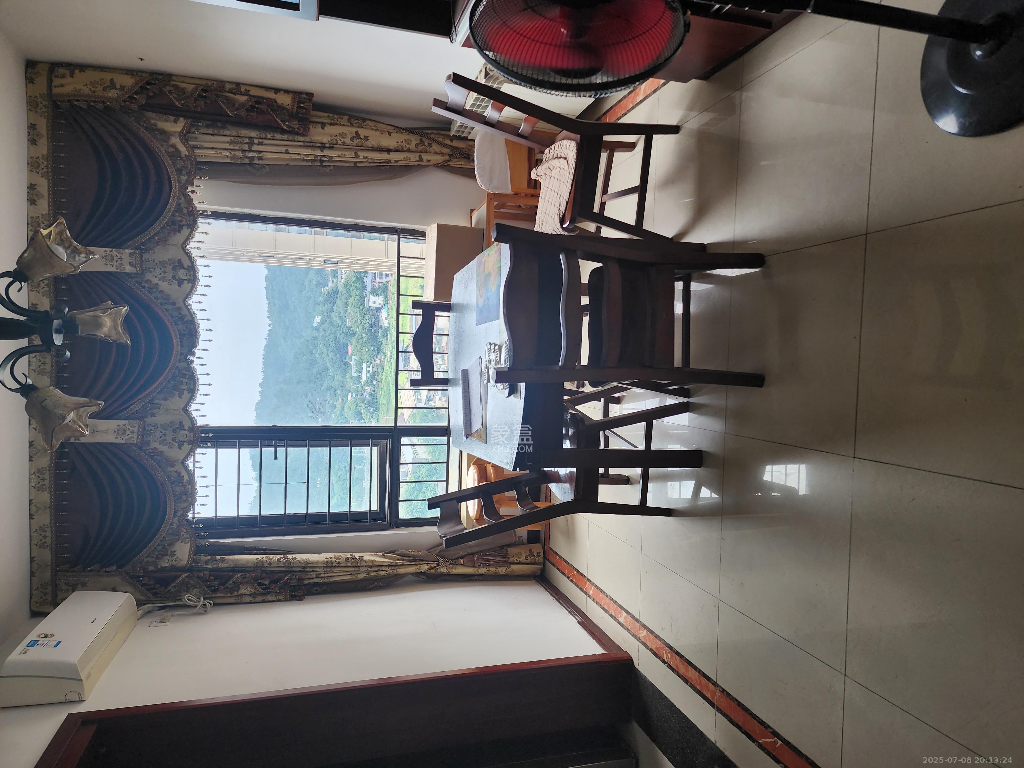 中海国际二期 4室2厅2卫 2500.0元/月 中海国际二期 4室2厅2卫 2500.0元/月室内图