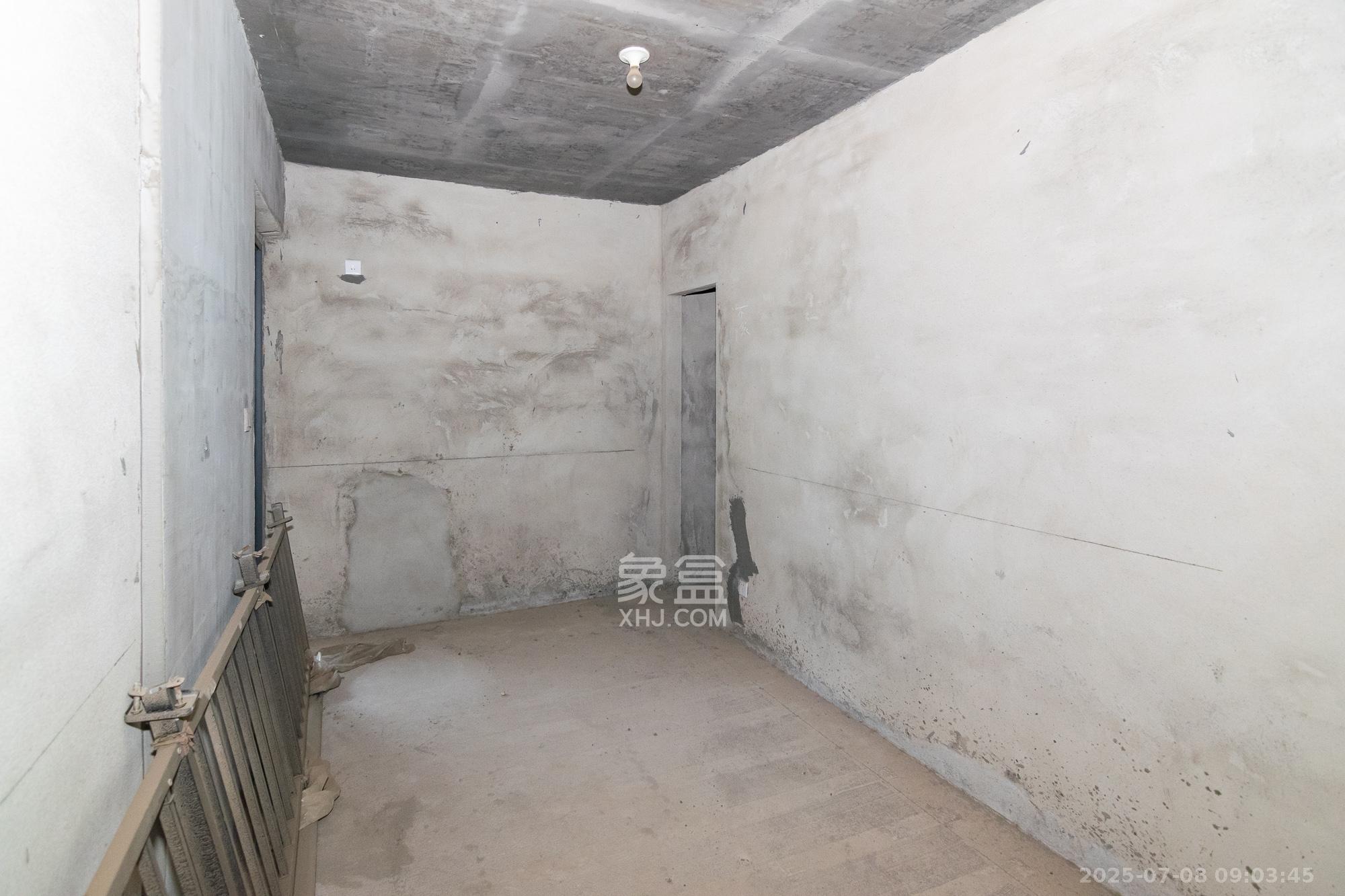 澳海谷山府  4室2厅2卫    1000.0元/月 澳海谷山府  4室2厅2卫    1000.0元/月室内图