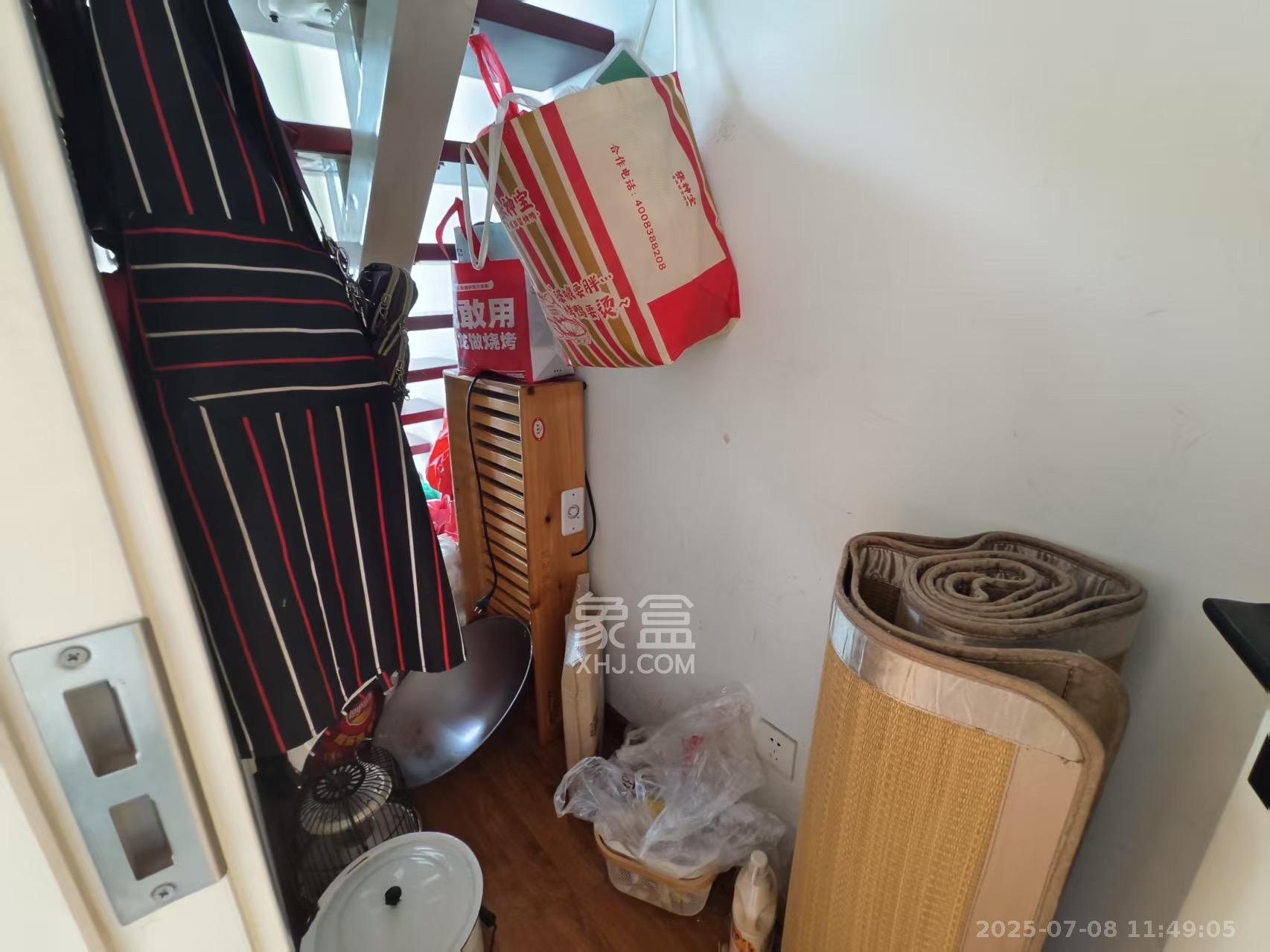 洋湖时代  2室1厅1卫   1900.00元/月室内图