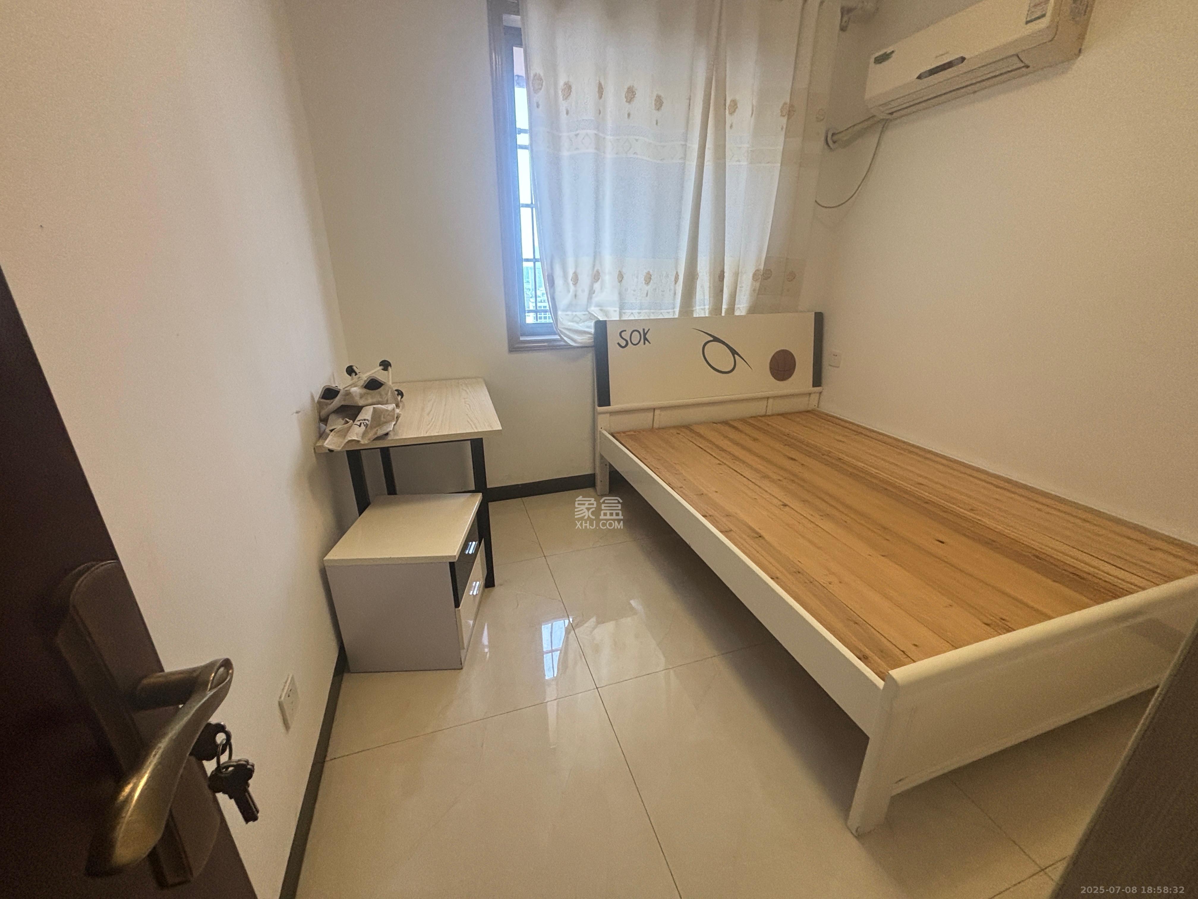 湘楚华庭  2室2厅1卫   1600.00元/月室内图