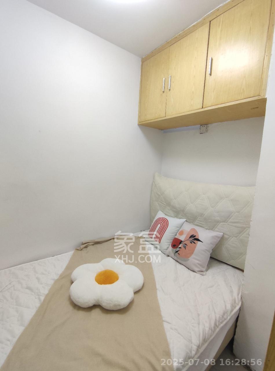 融圣国际 3室2厅2卫 3400.0元/月 融圣国际 3室2厅2卫 3400.0元/月室内图