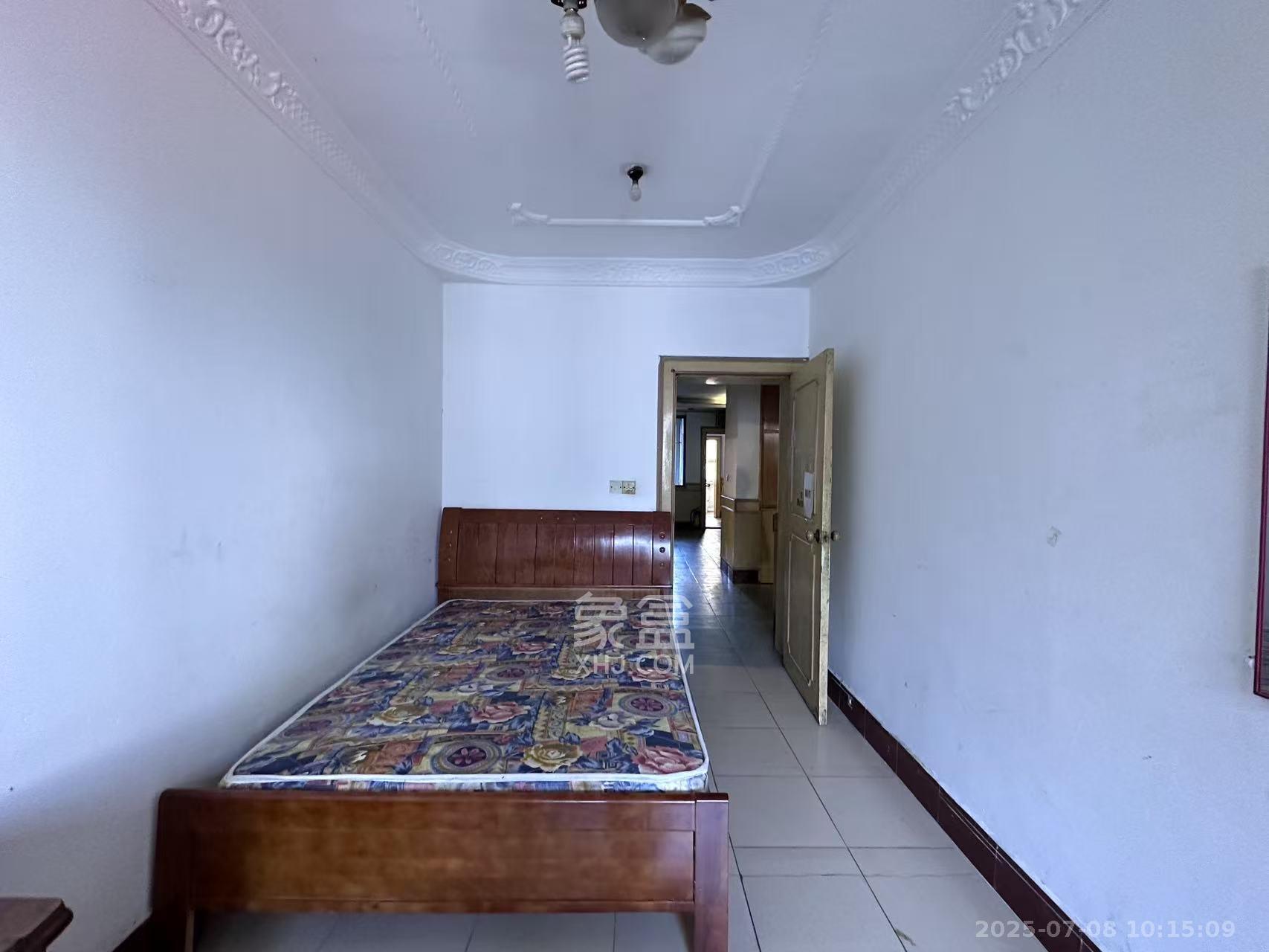 陈家湖小区  3室2厅1卫    2000.0元/月 陈家湖小区  3室2厅1卫    2000.0元/月室内图