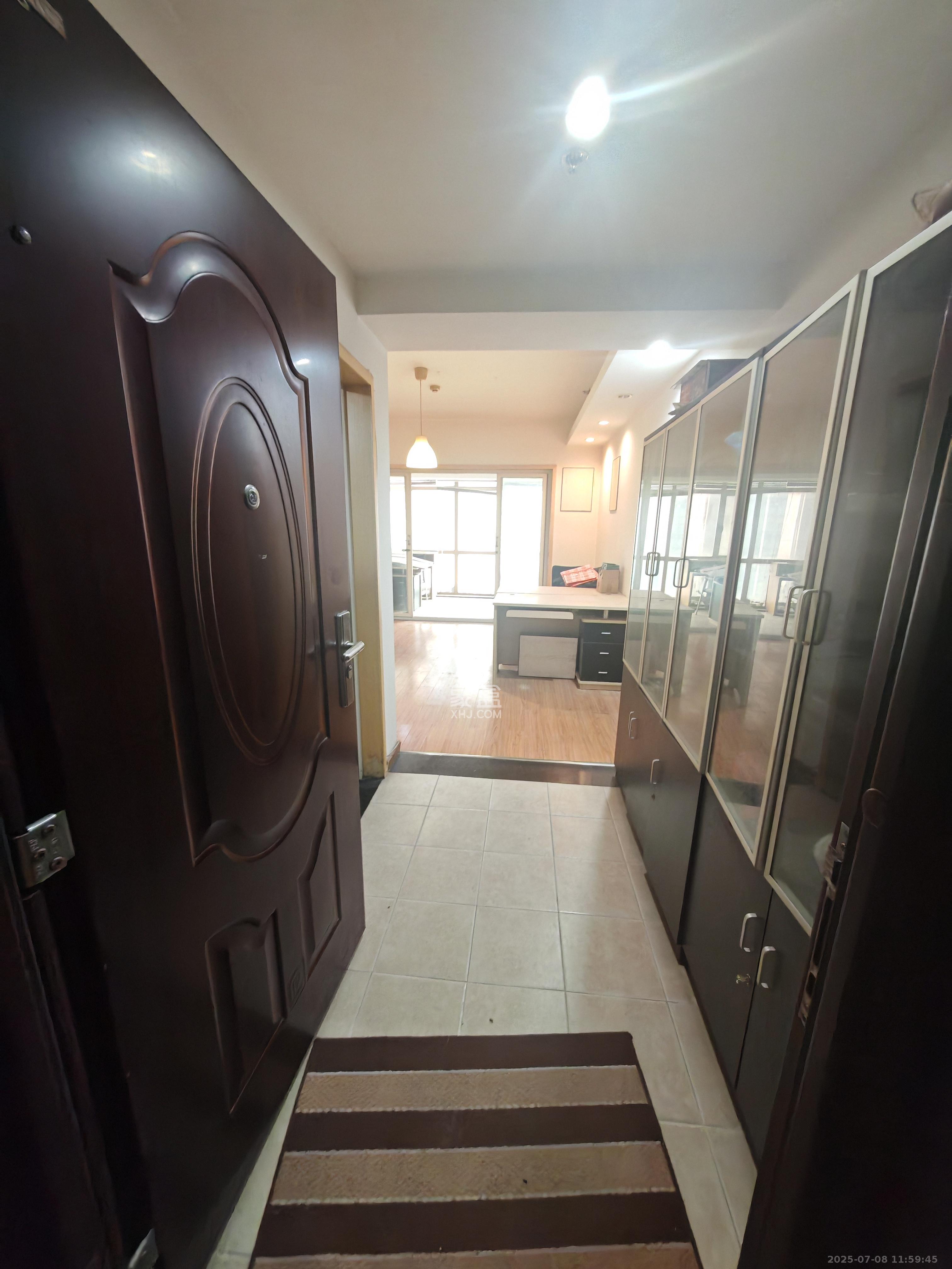 嘉盛国际广场 1室1厅1卫 2000.00元/月 嘉盛国际广场 1室1厅1卫 2000.00元/月室内图