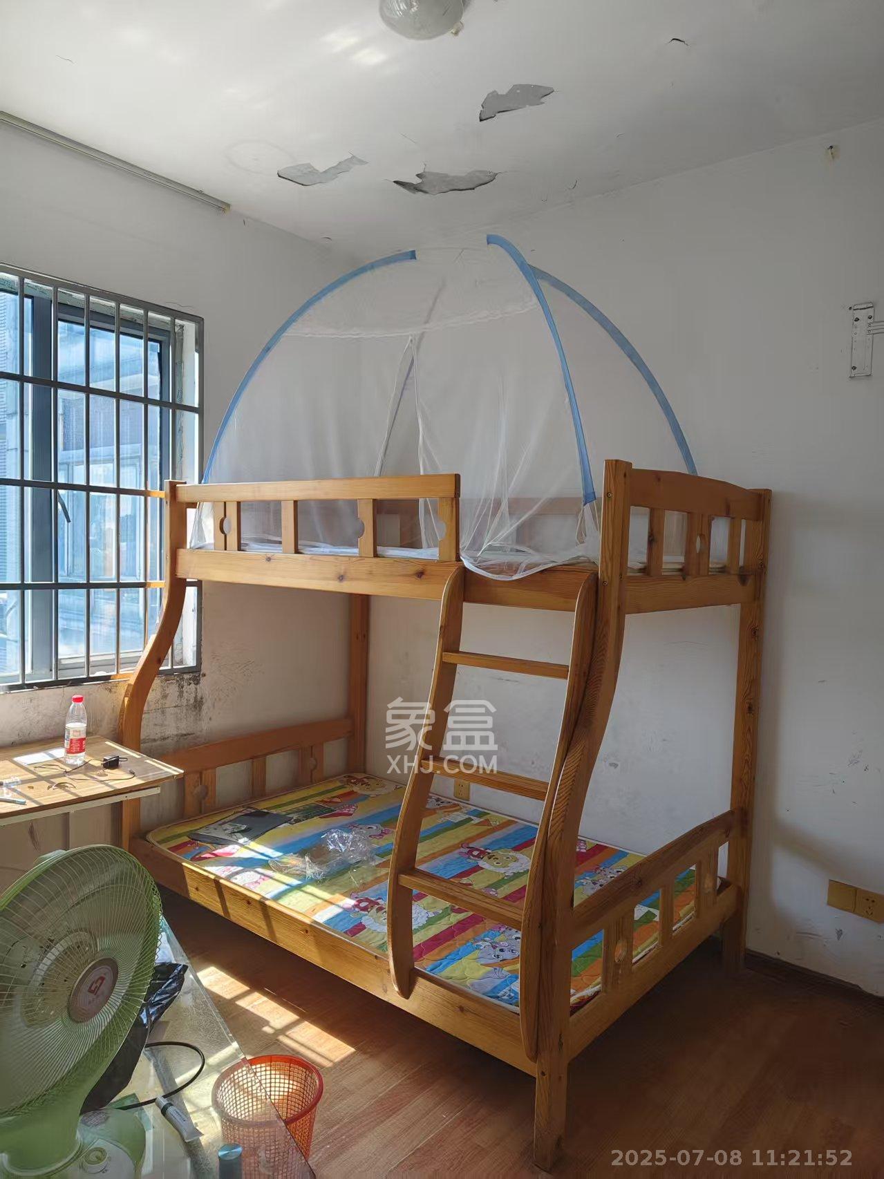 银港水晶城  2室2厅1卫   1500.00元/月室内图
