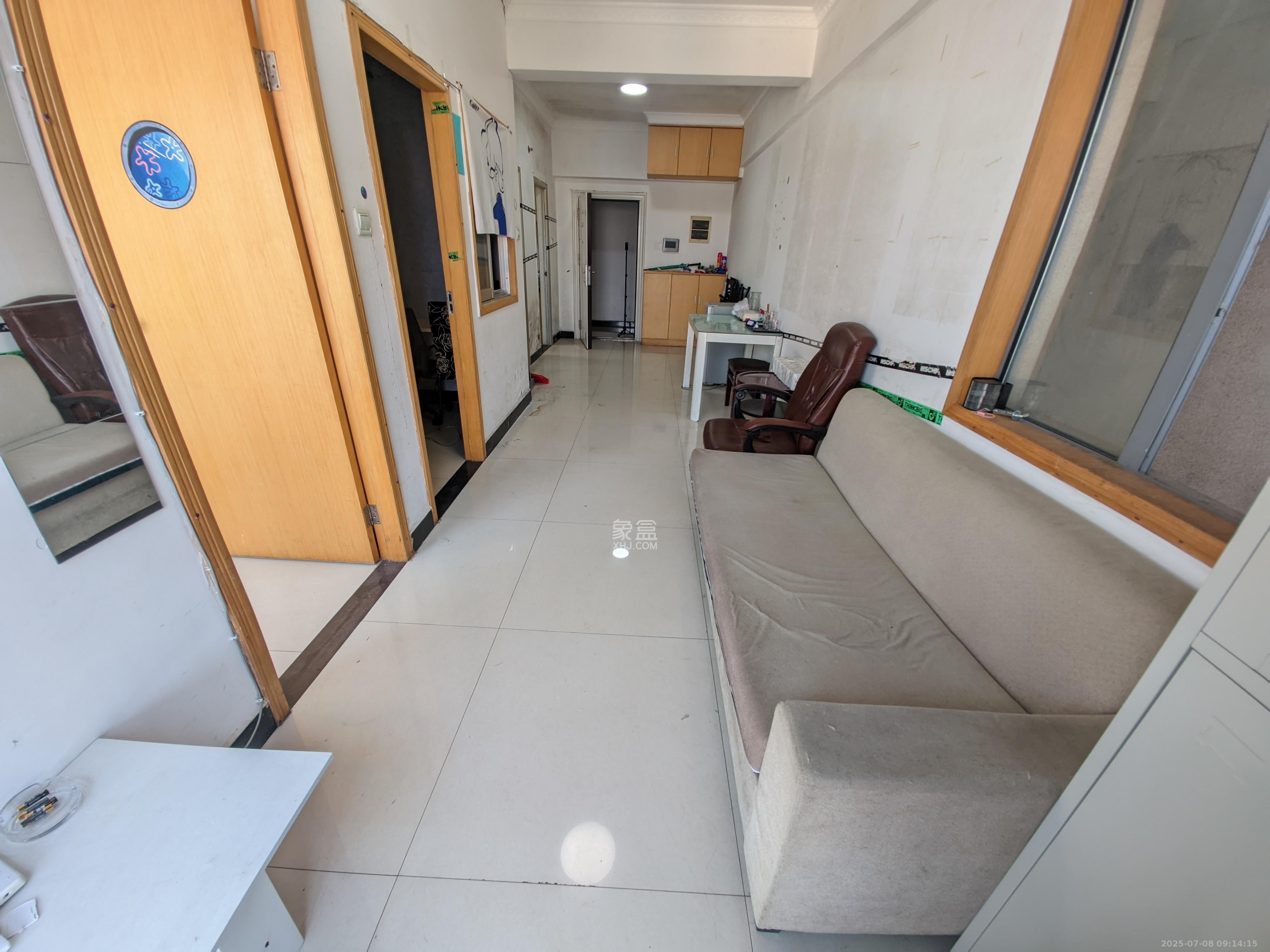 西子一间 2室1厅1卫 1600.0元/月 西子一间 2室1厅1卫 1600.0元/月室内图