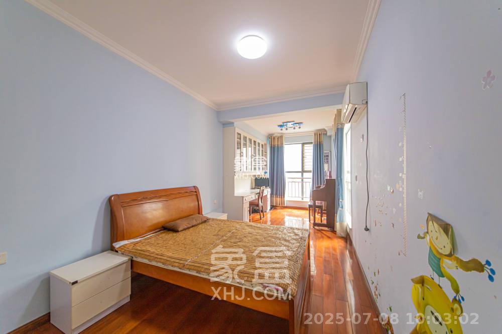 长盛岚庭  3室2厅1卫    2600.0元/月 长盛岚庭  3室2厅1卫    2600.0元/月室内图