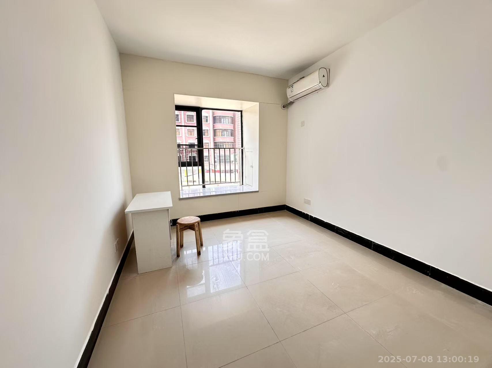 万象新天  3室2厅2卫    3500.0元/月室内图