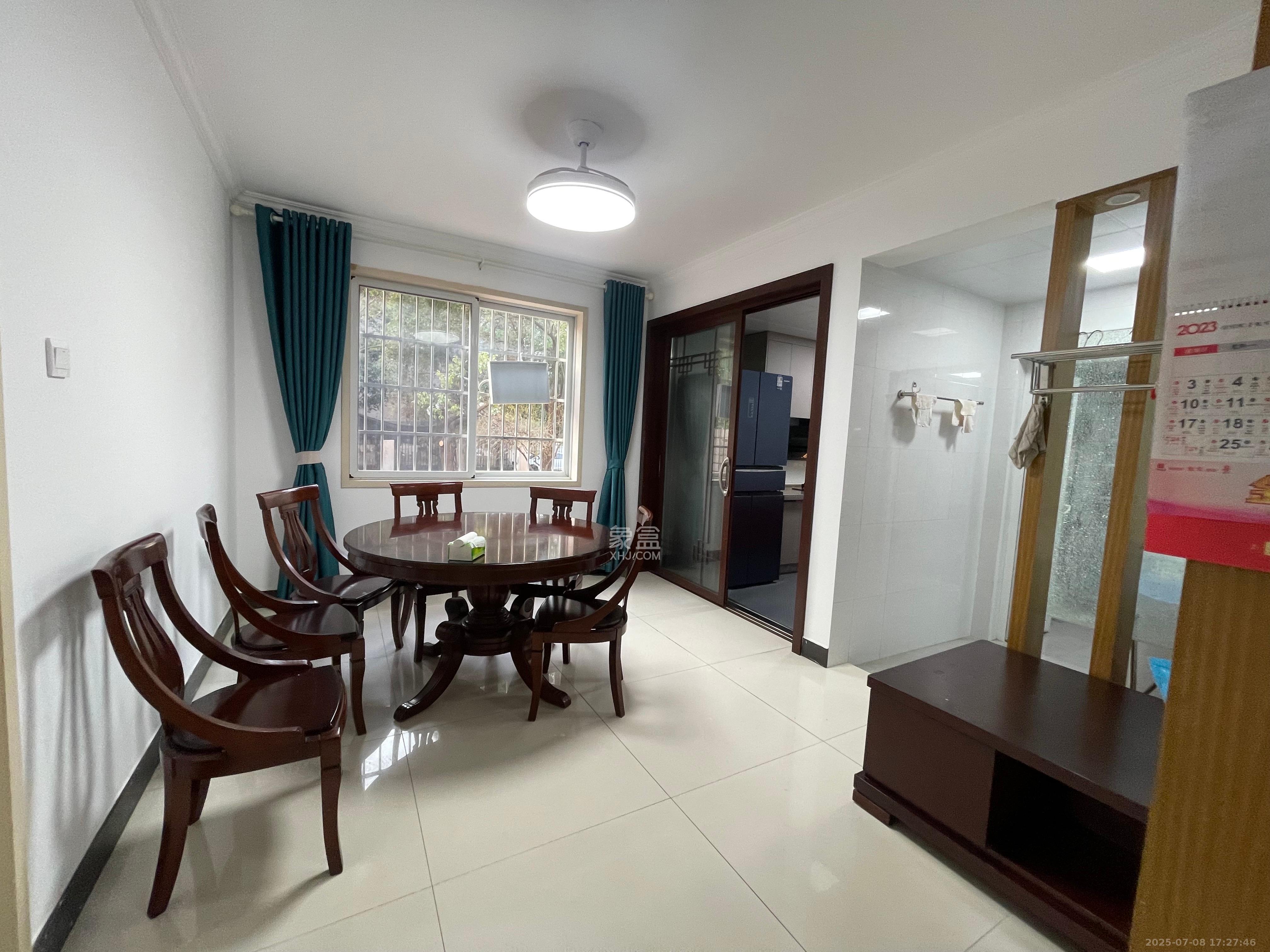 新点苑 3室2厅2卫 2800.0元/月 新点苑 3室2厅2卫 2800.0元/月室内图