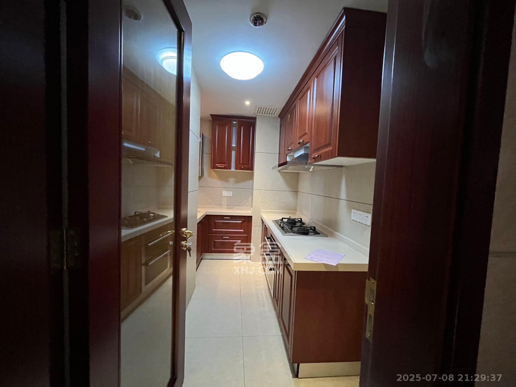 运达中央广场一、二期  2室2厅1卫    6500.0元/月 运达中央广场一、二期  2室2厅1卫    6500.0元/月室内图