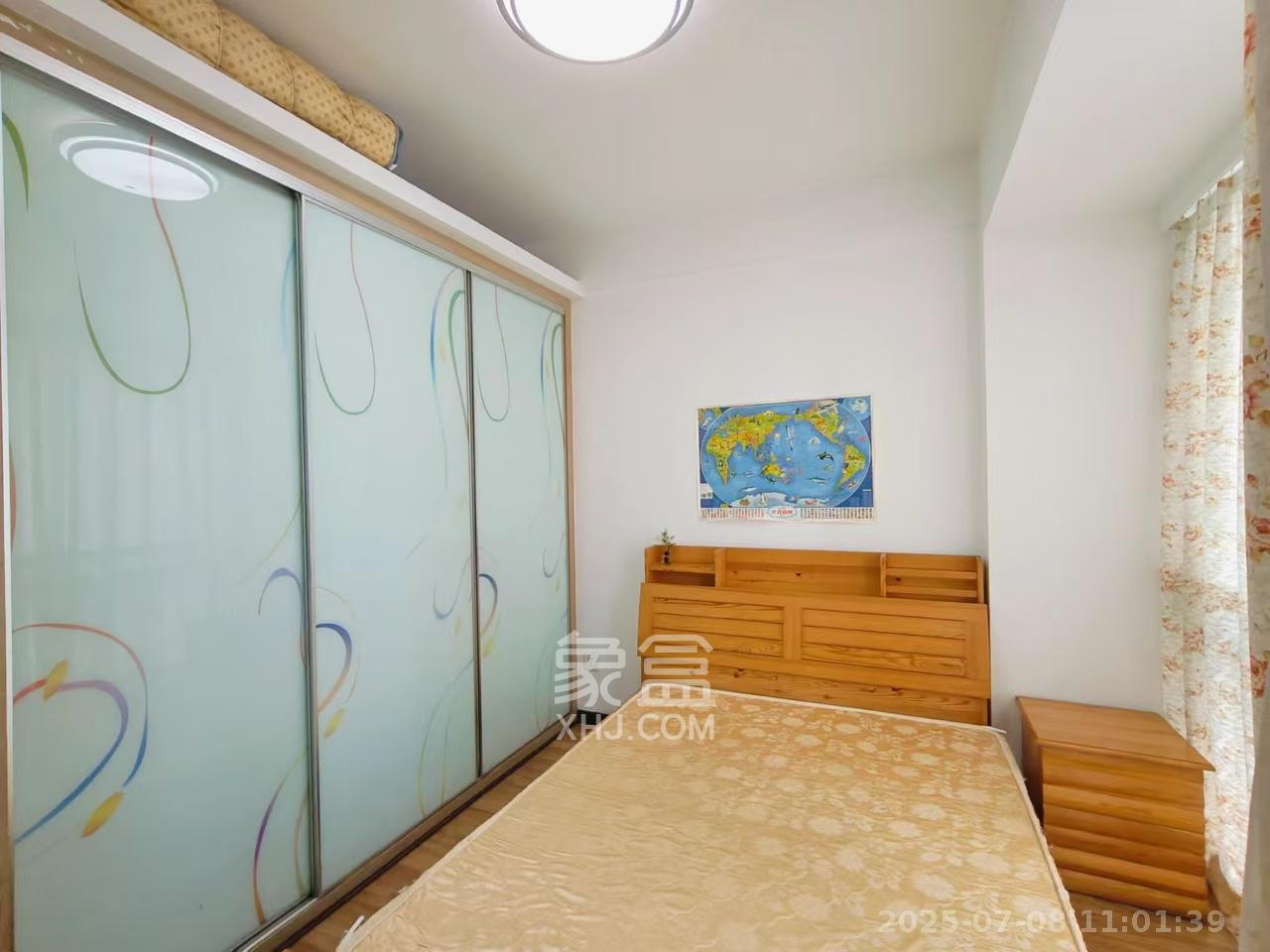 湘域中央  2室1厅1卫   2900.00元/月室内图