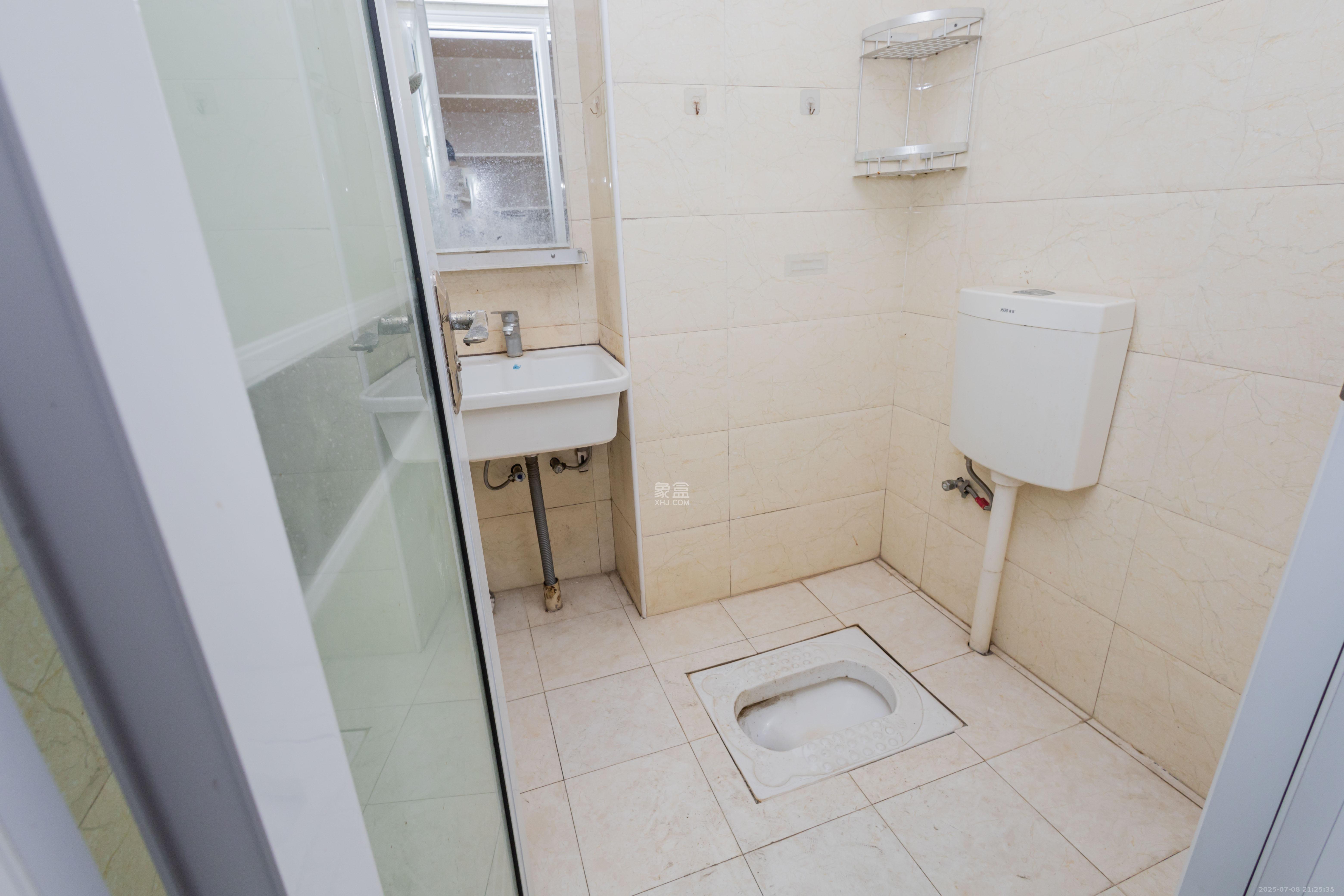 方略90公馆 1室1厅1卫 17.8万 方略90公馆 1室1厅1卫 17.8万卫生间