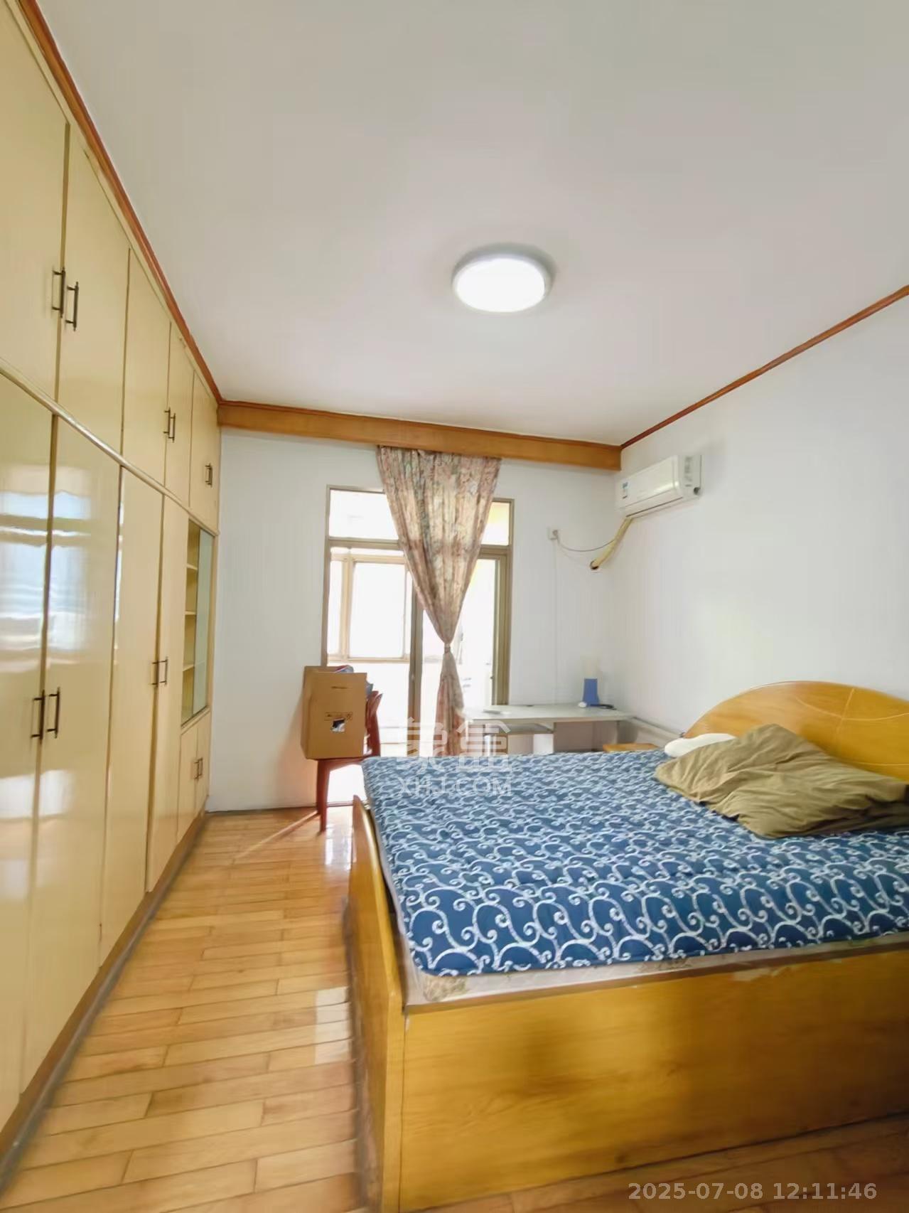 省政府机关二院 4室1厅1卫 3500.0元/月 省政府机关二院 4室1厅1卫 3500.0元/月室内图