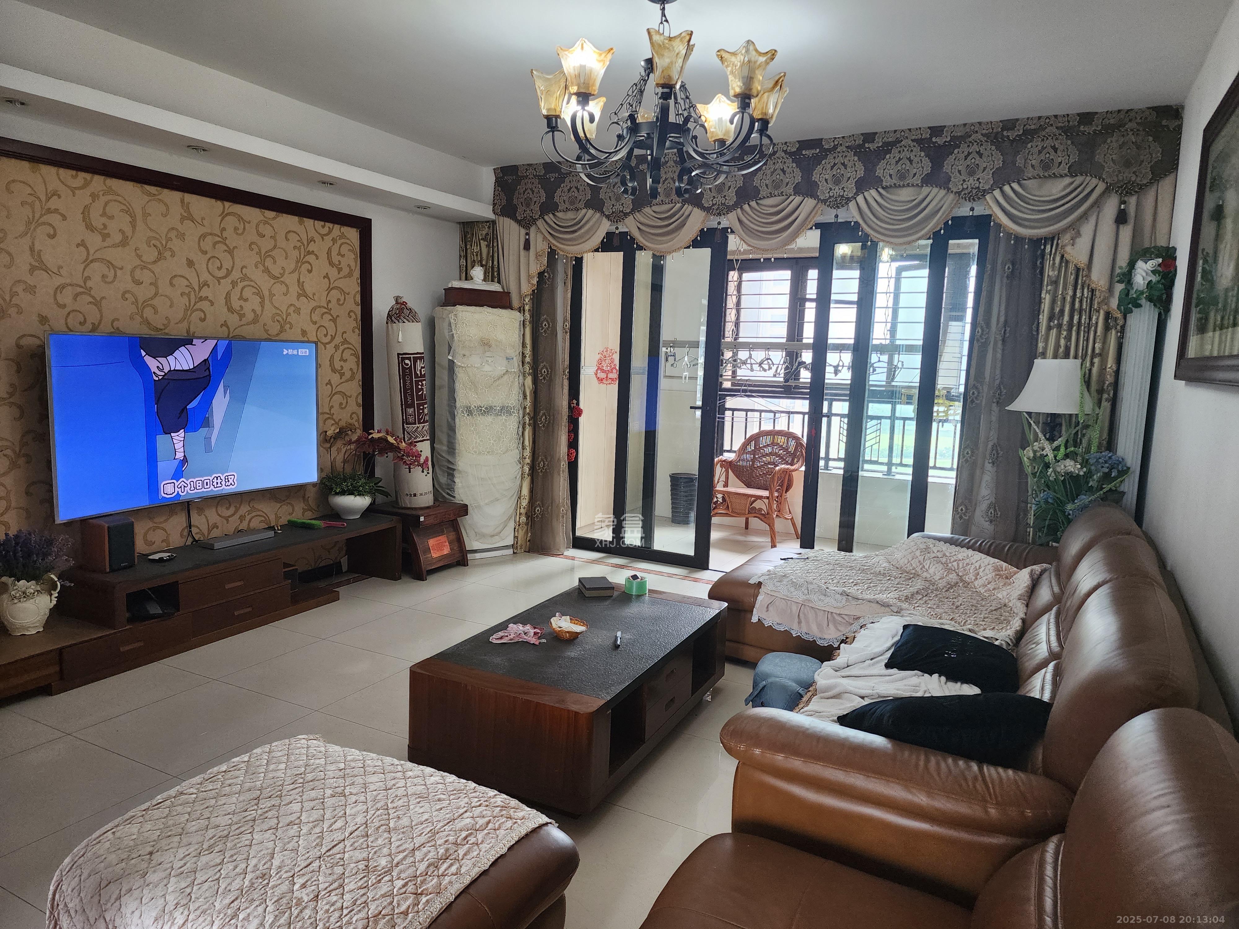 中海国际二期  4室2厅2卫    2500.0元/月 中海国际二期  4室2厅2卫    2500.0元/月