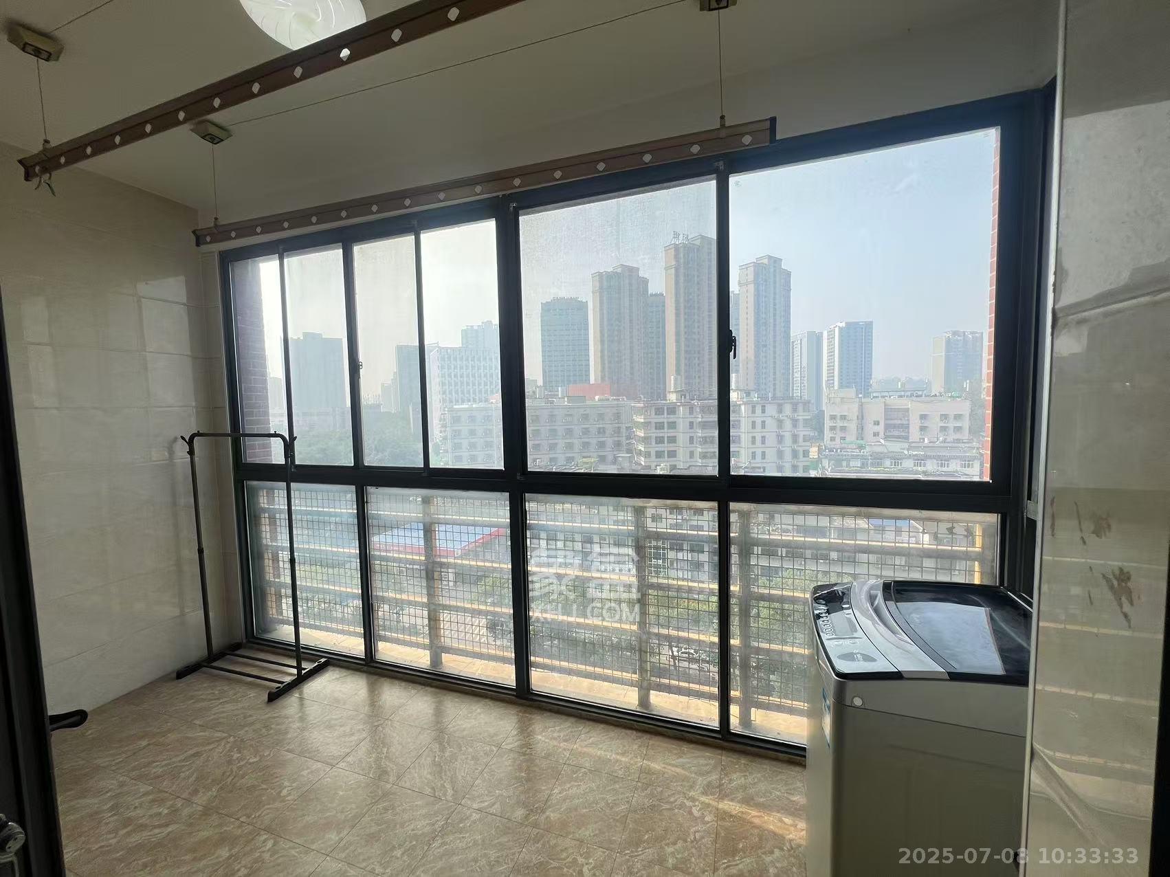 鼎丰前城 3室1厅2卫 2800.0元/月 鼎丰前城 3室1厅2卫 2800.0元/月室内图