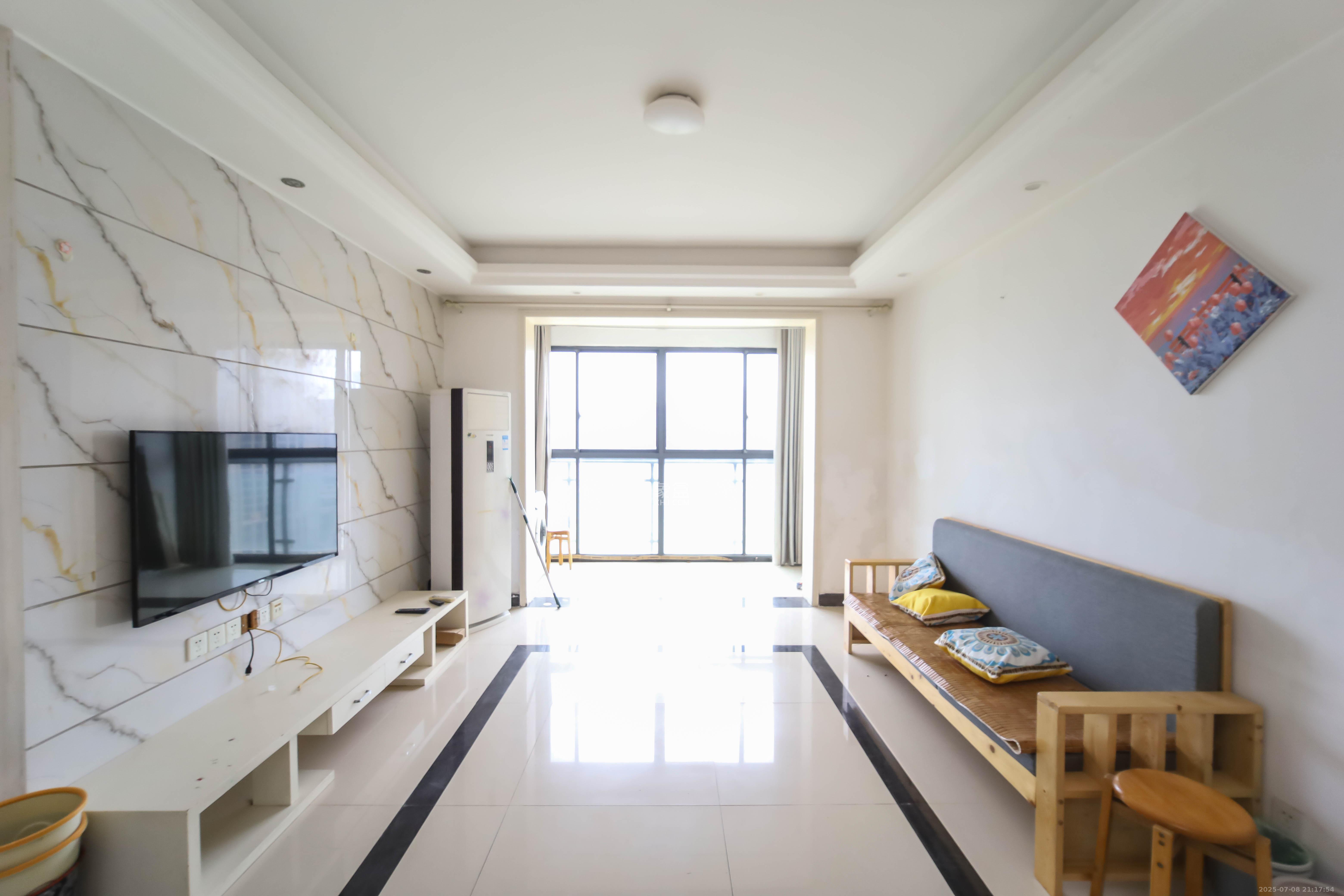 江河双水湾 3室2厅1卫 76.0万 江河双水湾 3室2厅1卫 76.0万客厅