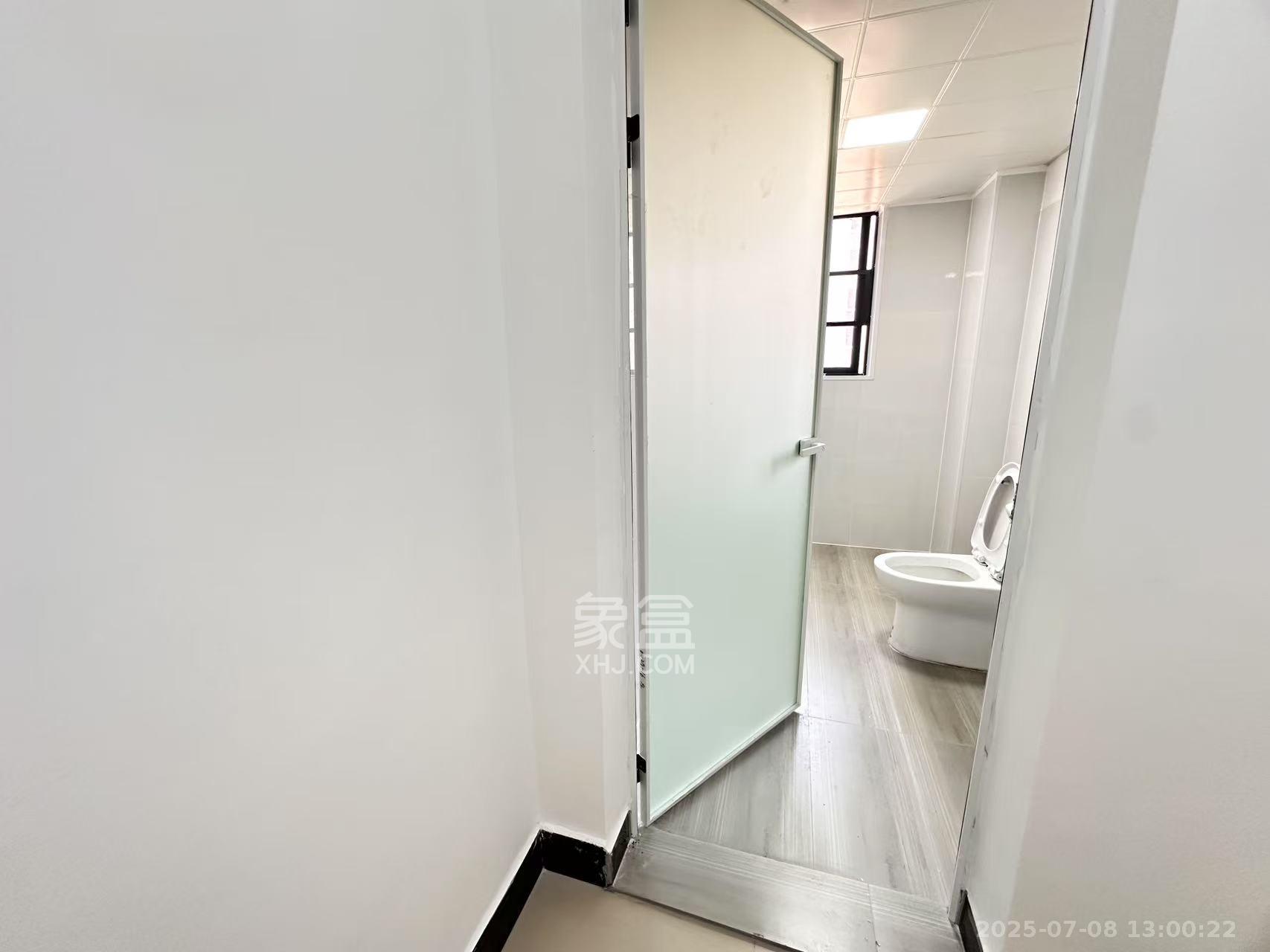 万象新天 3室2厅2卫 3500.0元/月 万象新天 3室2厅2卫 3500.0元/月室内图