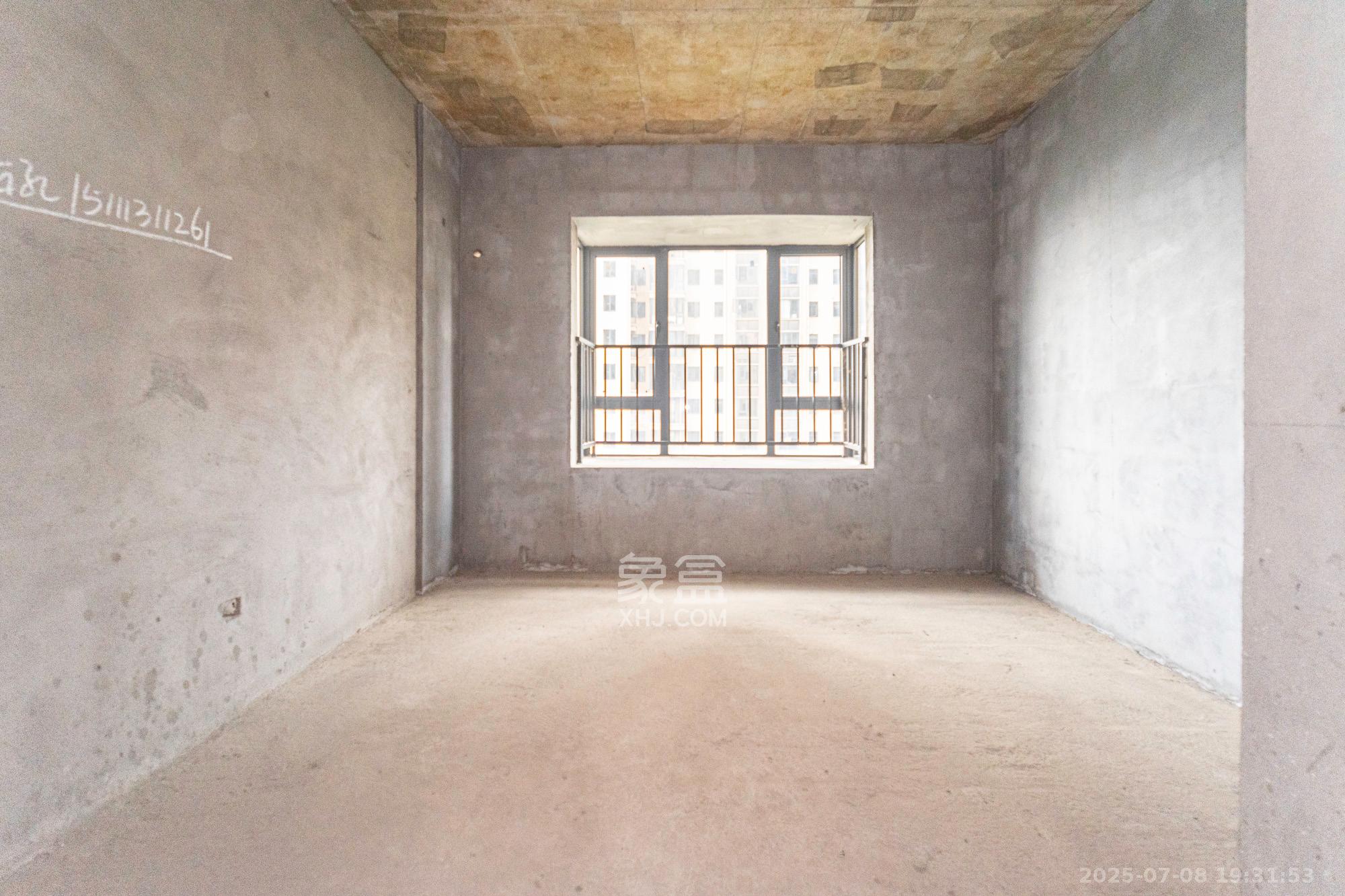 永宏万家里 4室2厅2卫 108.0万 永宏万家里 4室2厅2卫 108.0万卧室