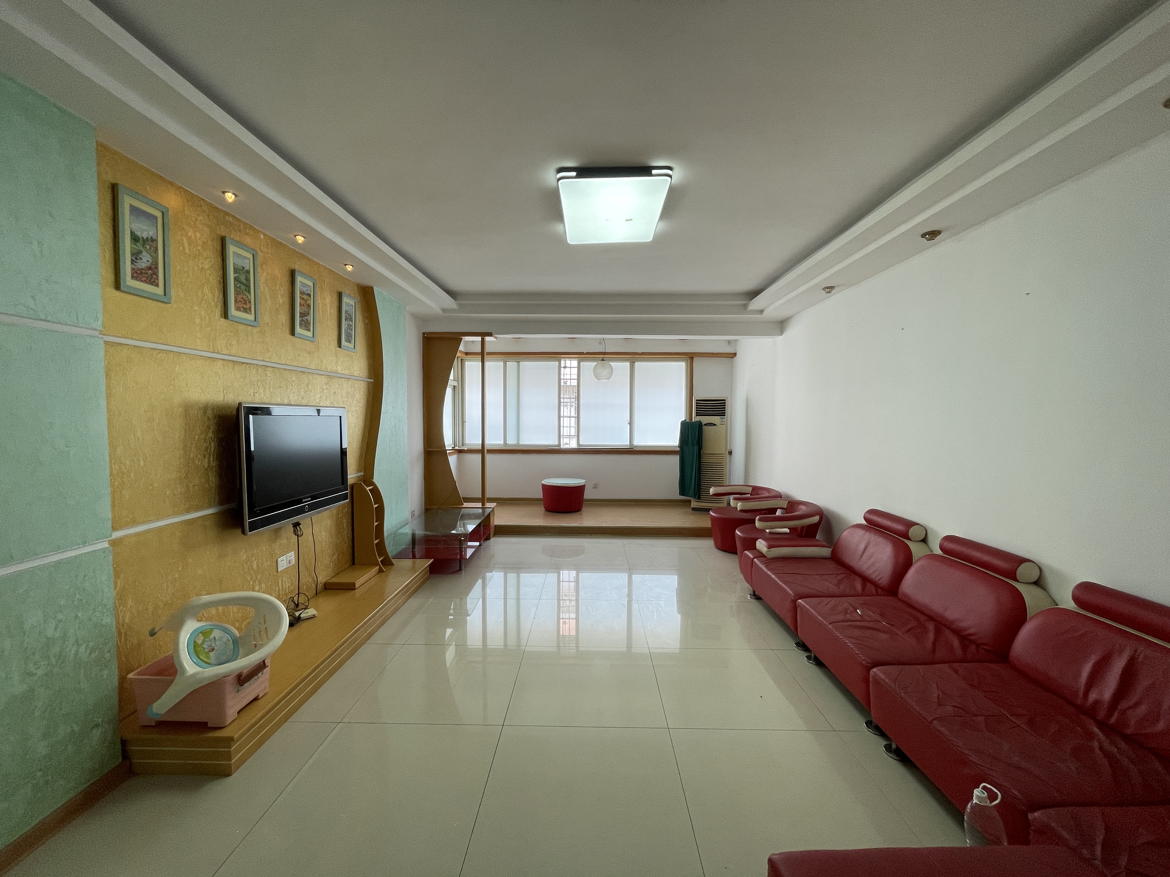 富桥市场 4室2厅2卫 1200.0元/月 富桥市场 4室2厅2卫 1200.0元/月室内图