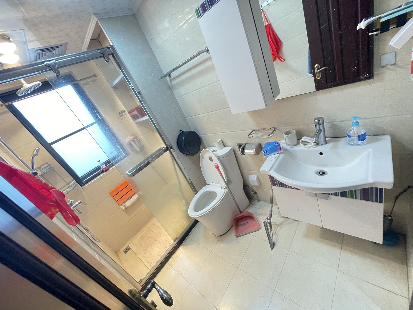 海阔天空-国瑞城二期(雅仕苑) 2室2厅1卫 225.0万 海阔天空-国瑞城二期(雅仕苑) 2室2厅1卫 225.0万客厅