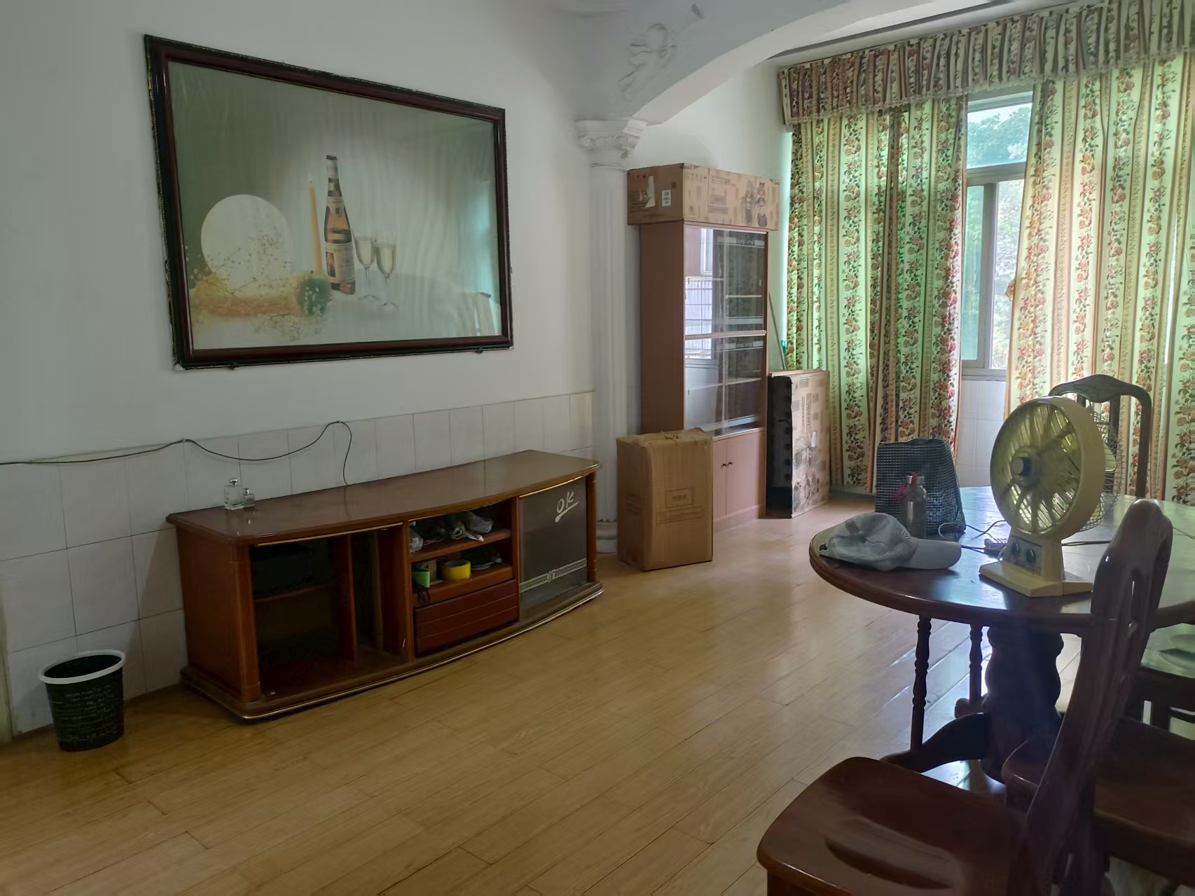 赫山税务局家属楼 3室2厅2卫 1250.0元/月 赫山税务局家属楼 3室2厅2卫 1250.0元/月室内图