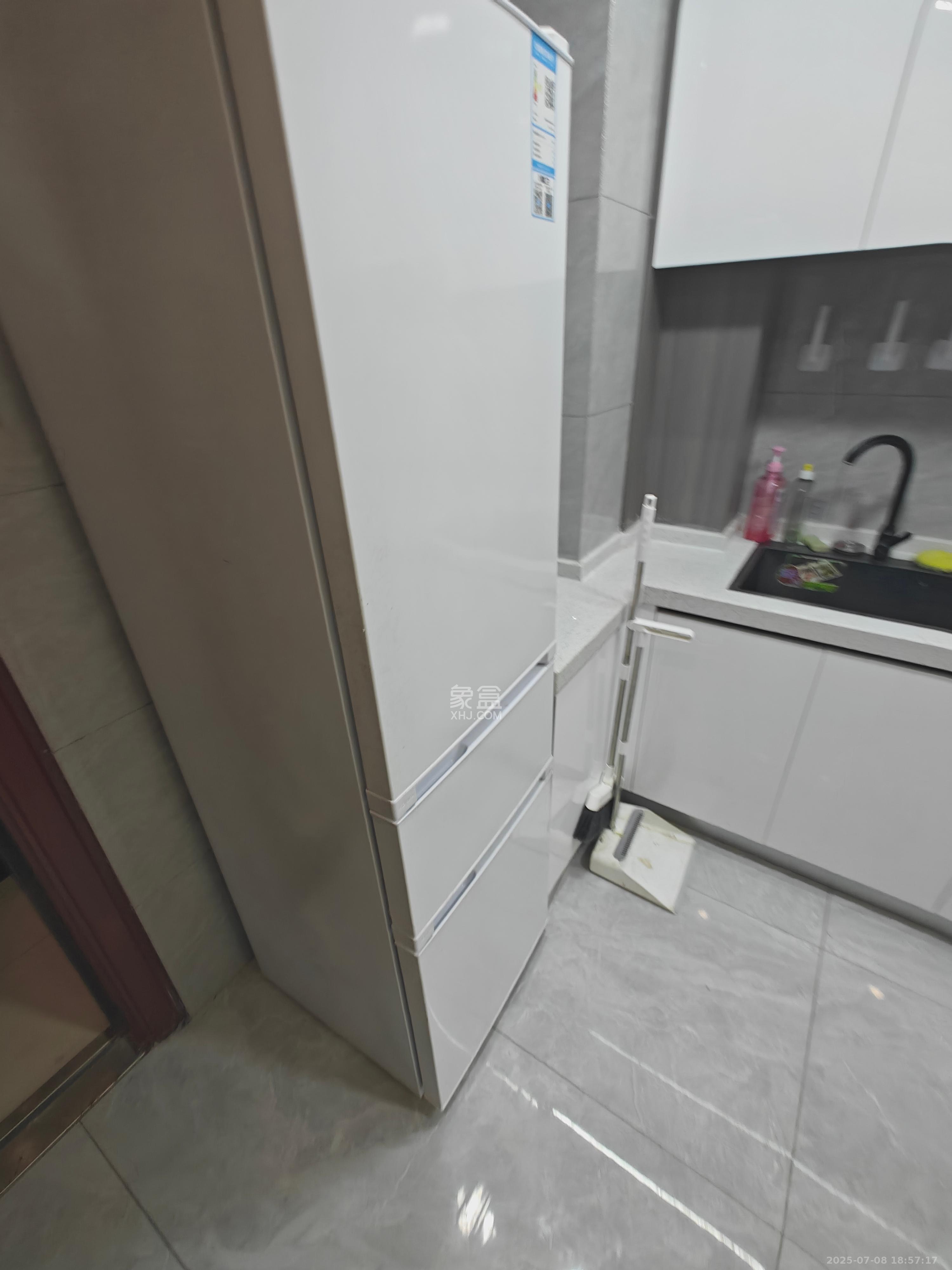 碧桂园城市之光  2室1厅1卫    2900.0元/月室内图