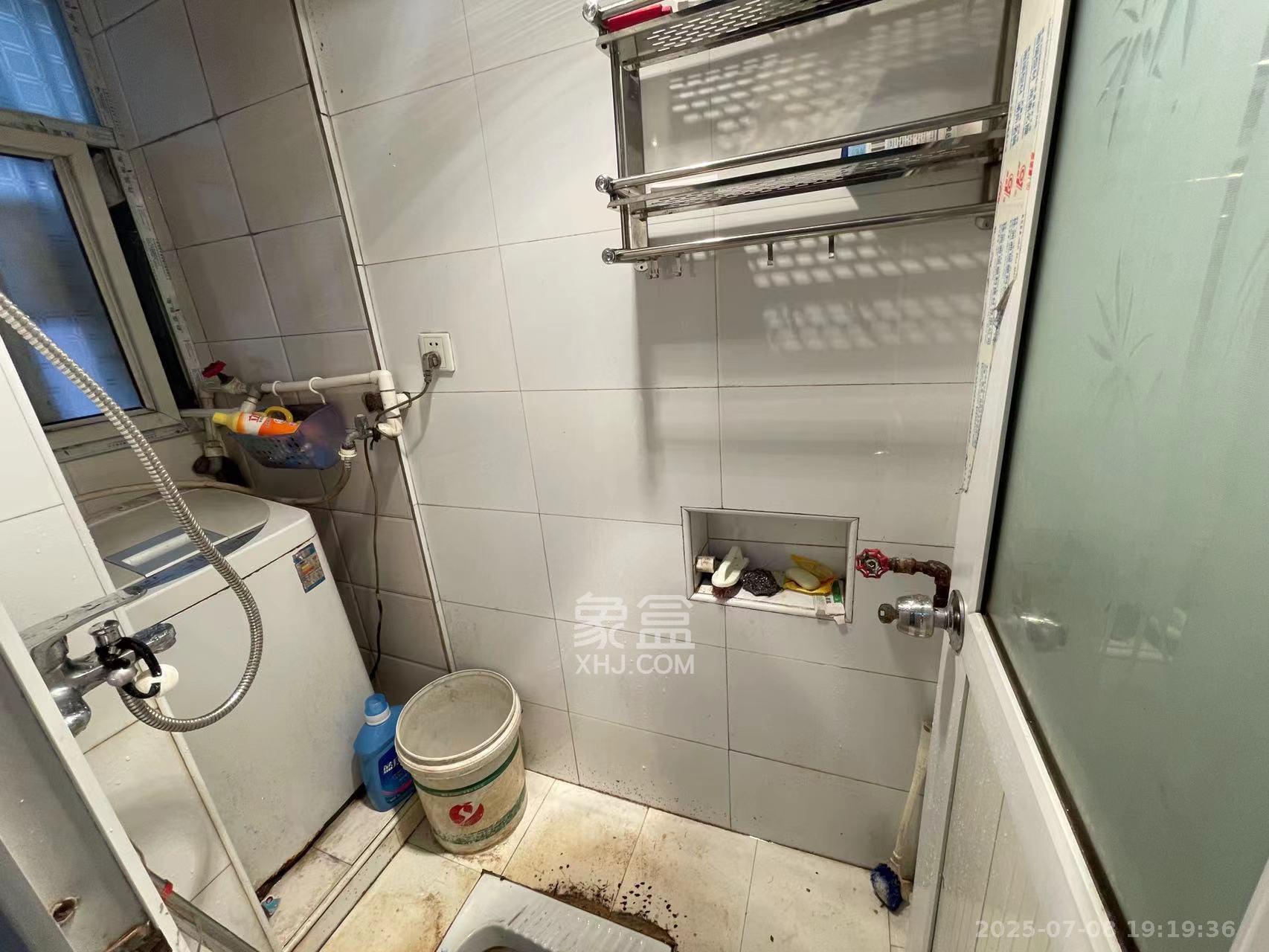 红旗区四片 1室1厅1卫 1900.0元/月 红旗区四片 1室1厅1卫 1900.0元/月室内图