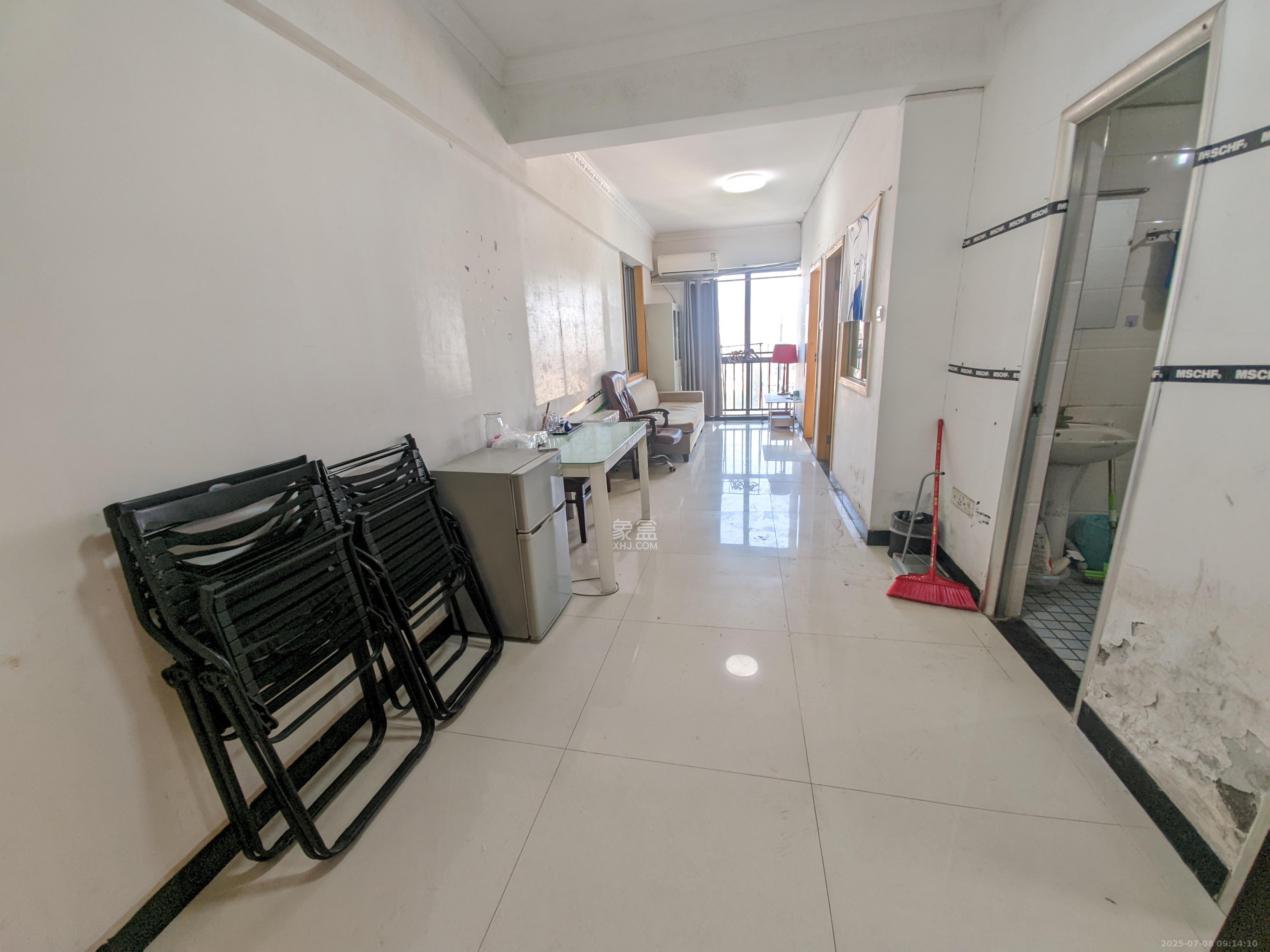 西子一间  2室1厅1卫    1600.0元/月 西子一间  2室1厅1卫    1600.0元/月