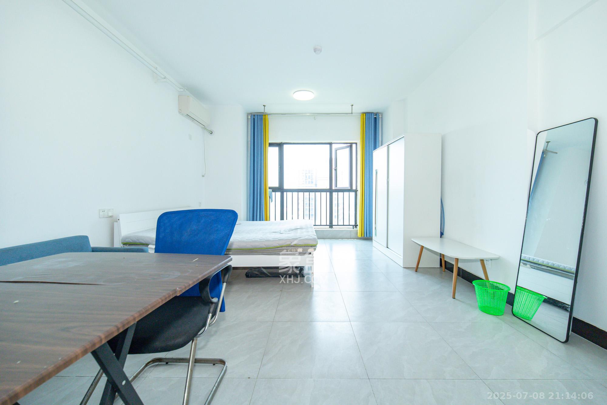 金科时代中心 1室1厅1卫 27.99万 金科时代中心 1室1厅1卫 27.99万客厅