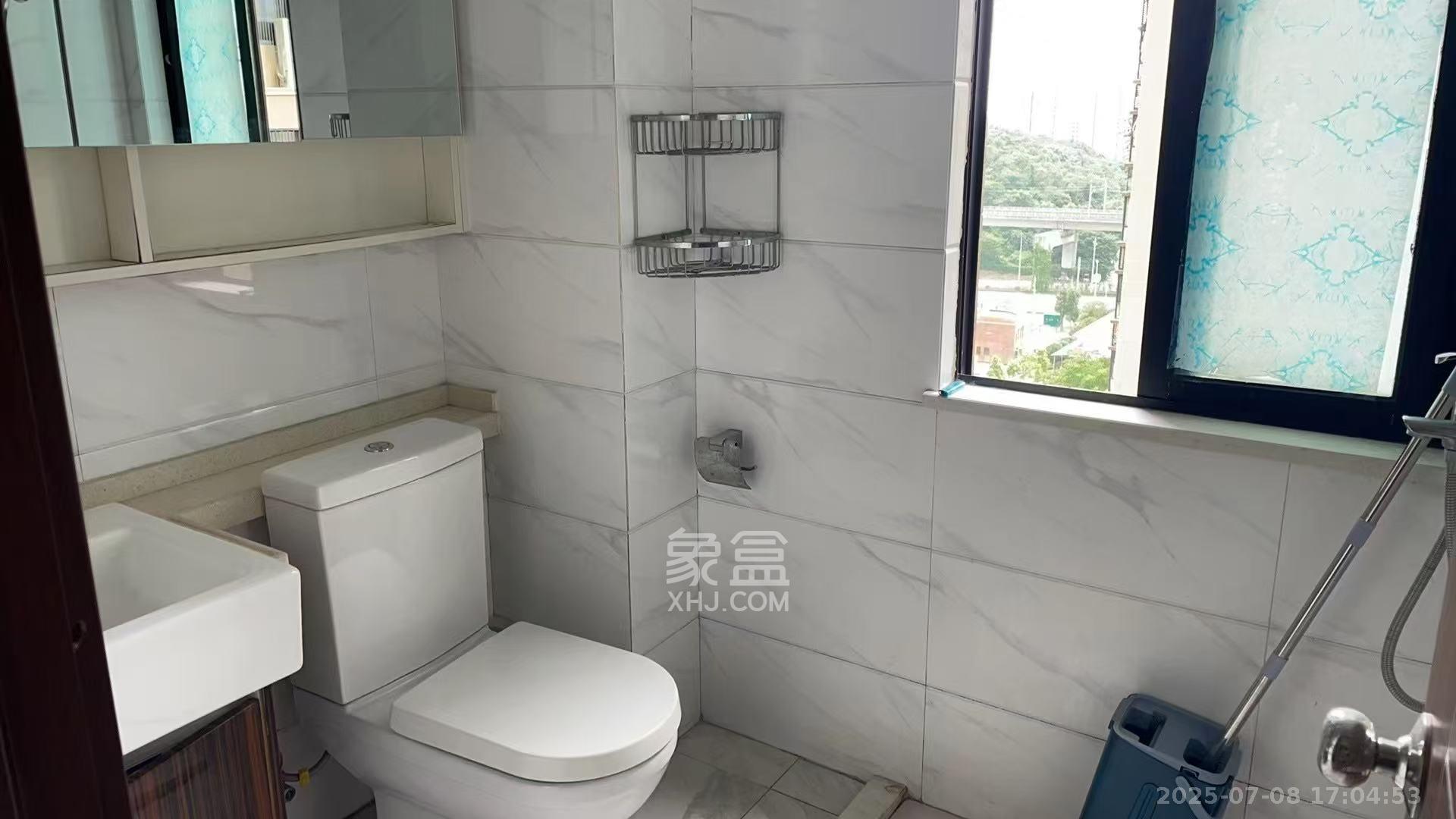 碧桂园公园壹号(凯怡茗苑)  1室3厅2卫    2500.0元/月 碧桂园公园壹号(凯怡茗苑)  1室3厅2卫    2500.0元/月室内图