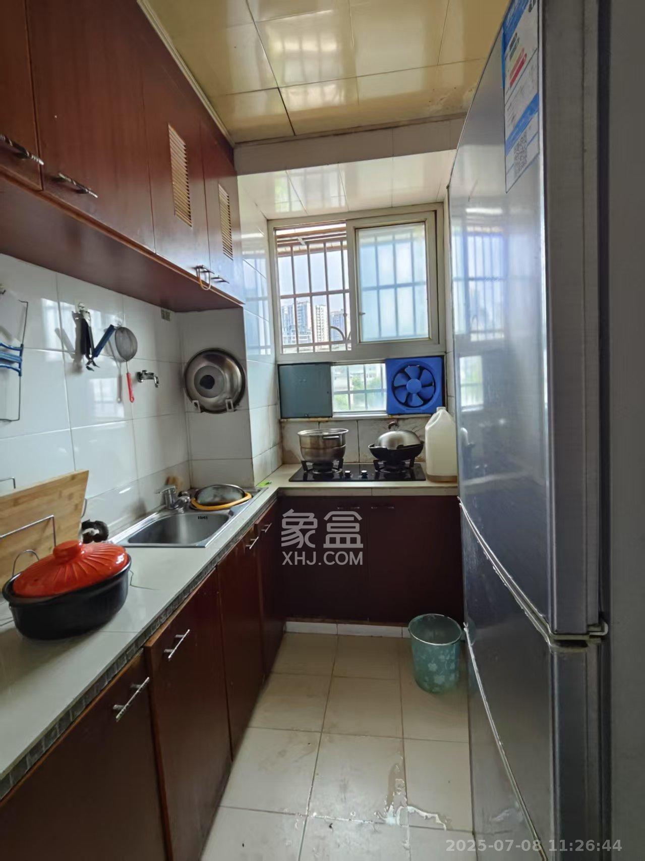 桂花公寓  2室2厅1卫    1200.0元/月室内图