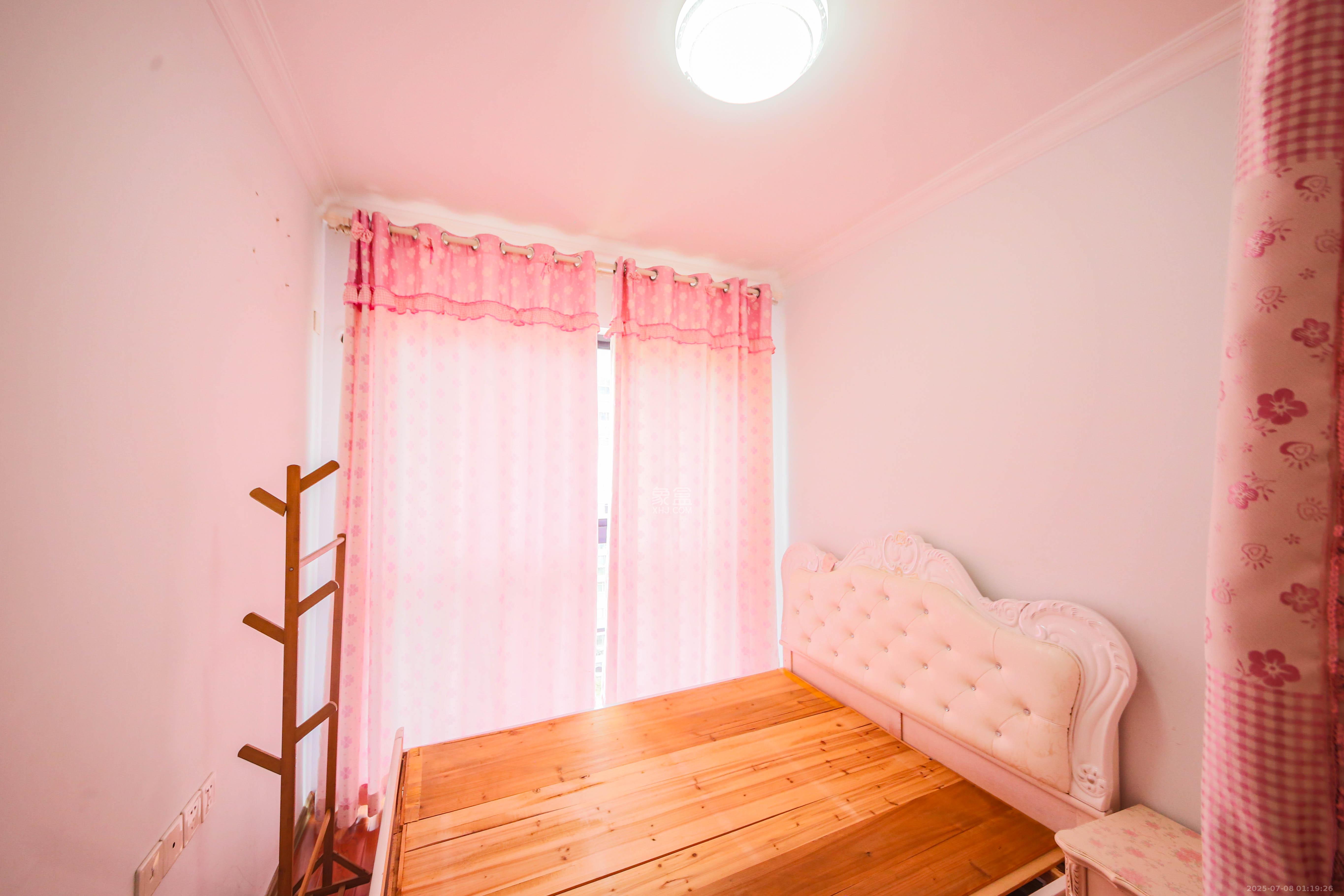 湘水熙园 4室2厅2卫 135.0万 湘水熙园 4室2厅2卫 135.0万卧室