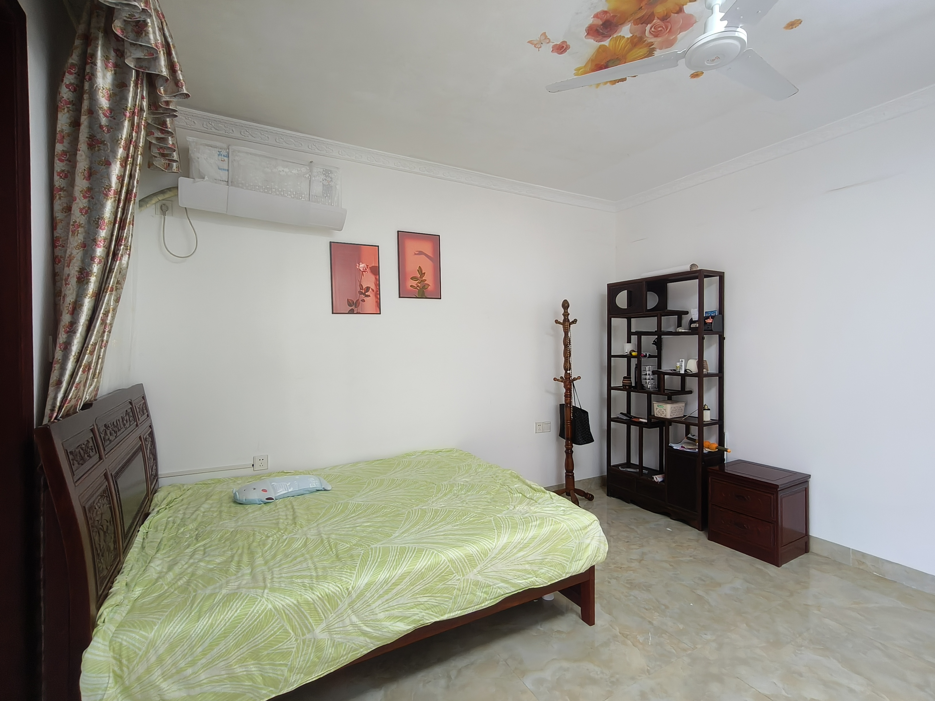 江畔人家  3室2厅1卫    329.0万 江畔人家  3室2厅1卫    329.0万客厅