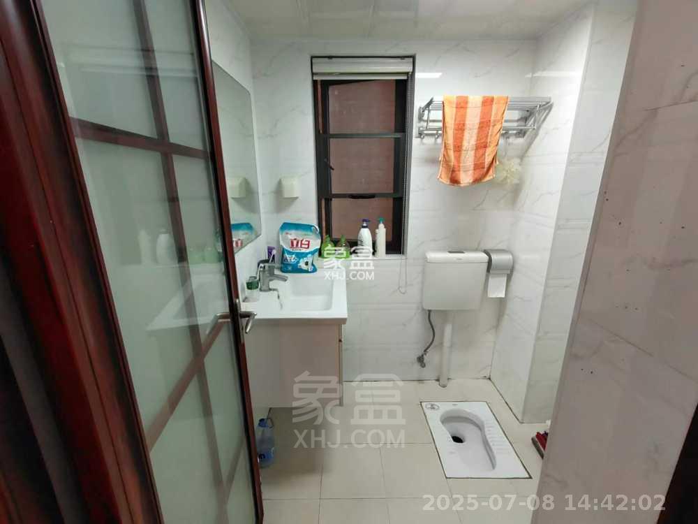 东鼎紫园  3室2厅2卫    2200.0元/月 东鼎紫园  3室2厅2卫    2200.0元/月小区图