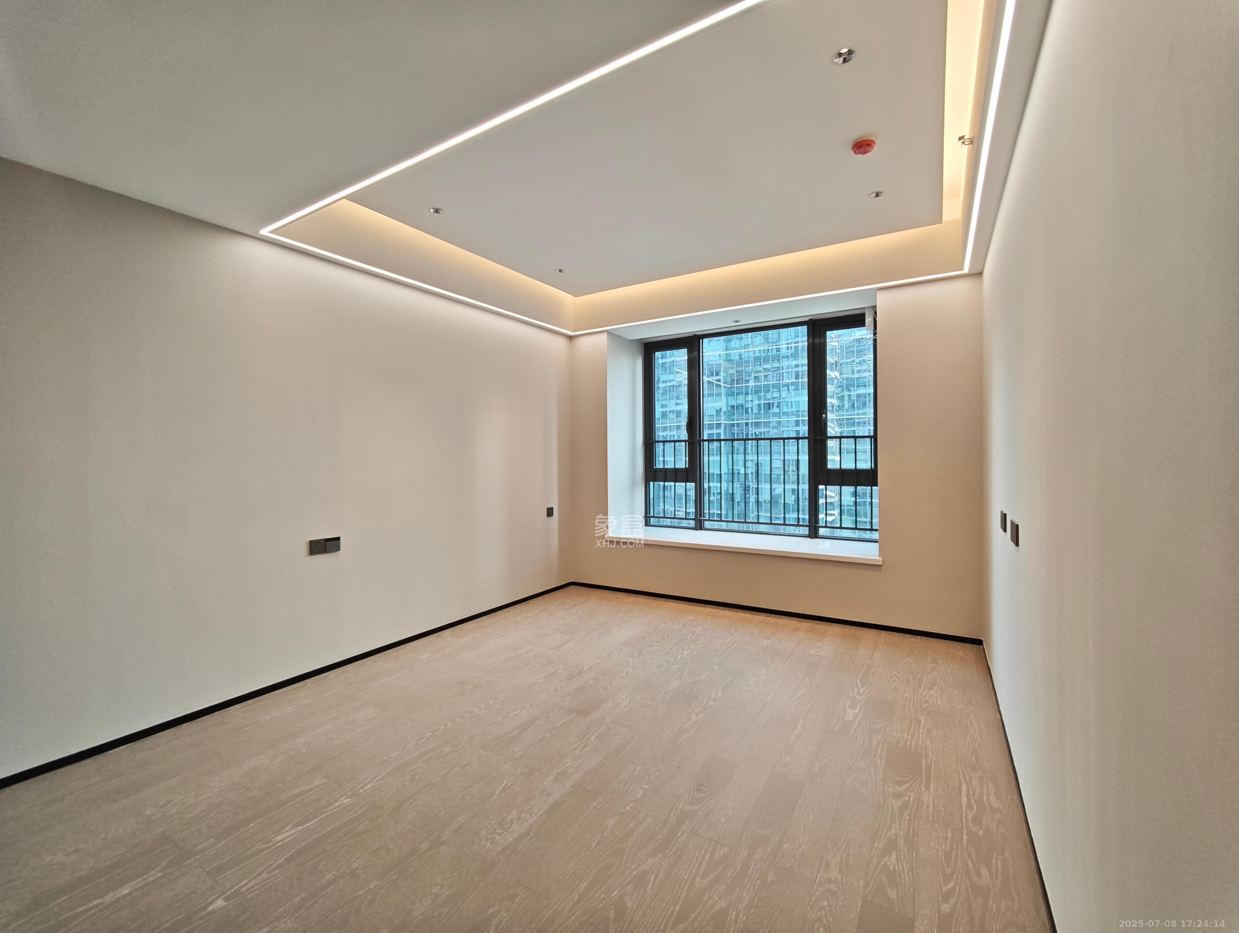 旭辉铂悦湘江 4室2厅1卫 10500.0元/月 旭辉铂悦湘江 4室2厅1卫 10500.0元/月室内图