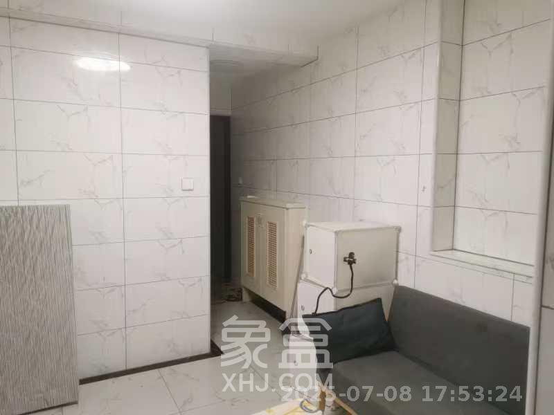 和润园一、二期 1室1厅1卫 1300.0元/月 和润园一、二期 1室1厅1卫 1300.0元/月室内图