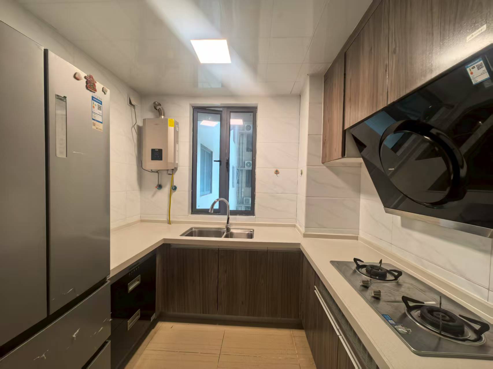 碧桂园梓山府 3室2厅2卫 1800.0元/月 碧桂园梓山府 3室2厅2卫 1800.0元/月小区图