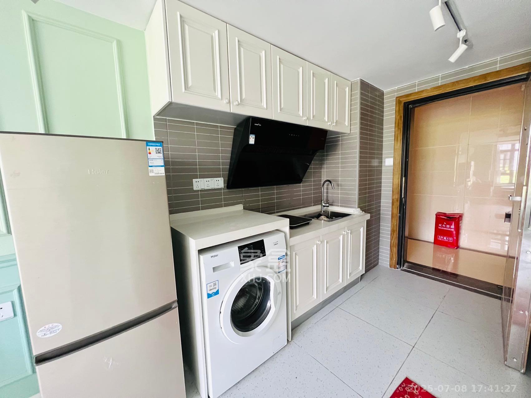 恒大上林苑  2室1厅1卫    2200.0元/月 恒大上林苑  2室1厅1卫    2200.0元/月室内图