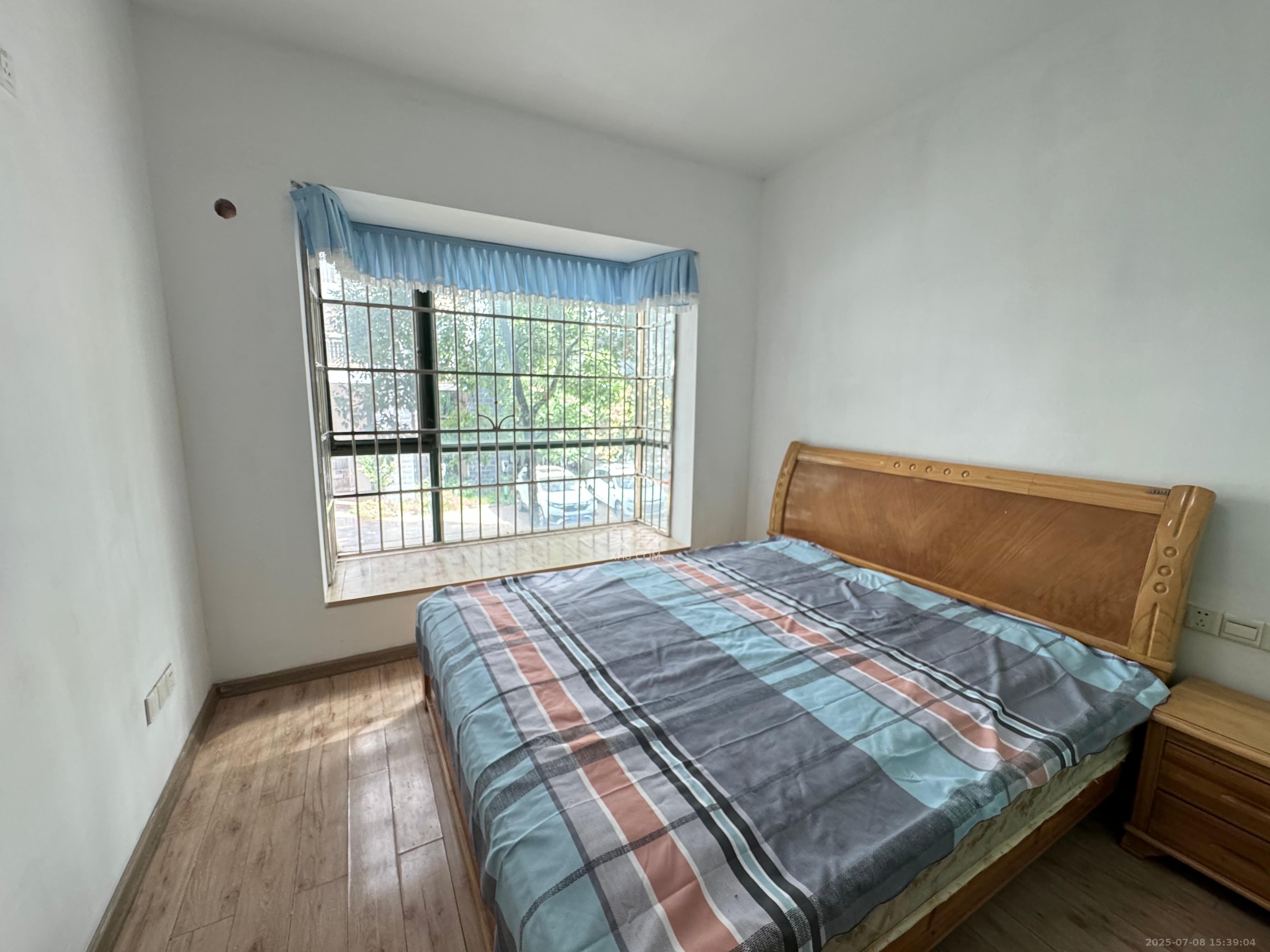 柠檬丽都 4室2厅1卫 2700.0元/月 柠檬丽都 4室2厅1卫 2700.0元/月室内图