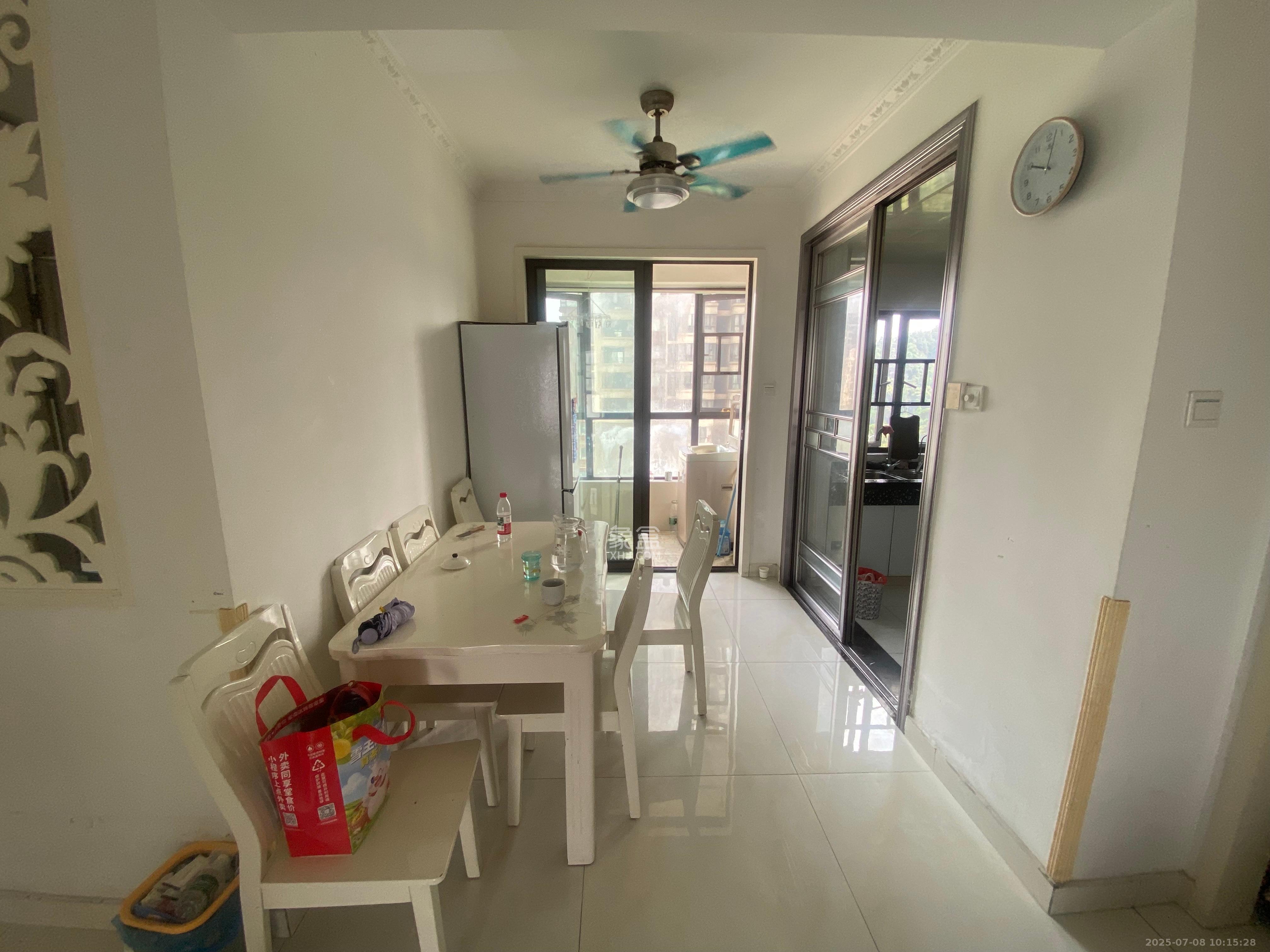 山语城三期 4室1厅1卫 2400.0元/月 山语城三期 4室1厅1卫 2400.0元/月室内图