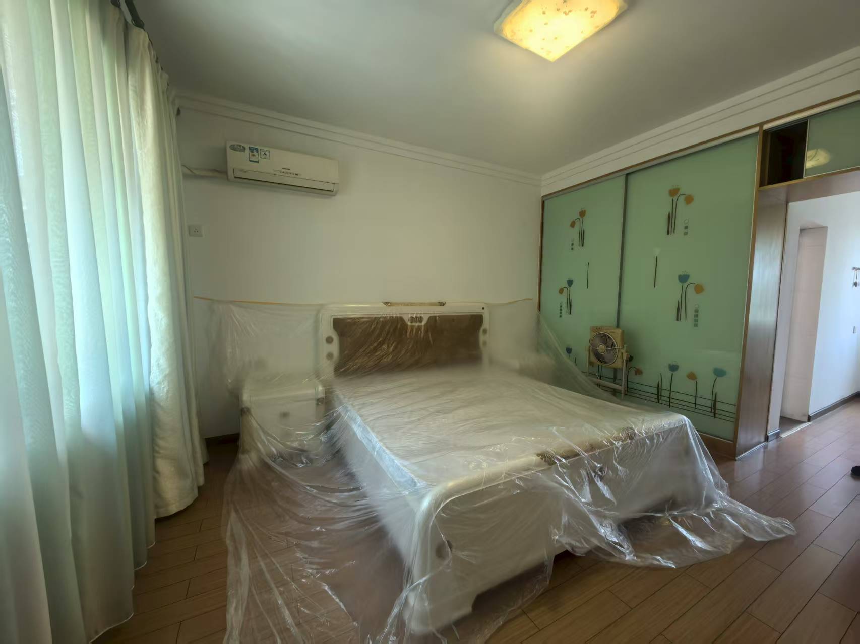 华联小区 4室2厅2卫 45.8万 华联小区 4室2厅2卫 45.8万室内图