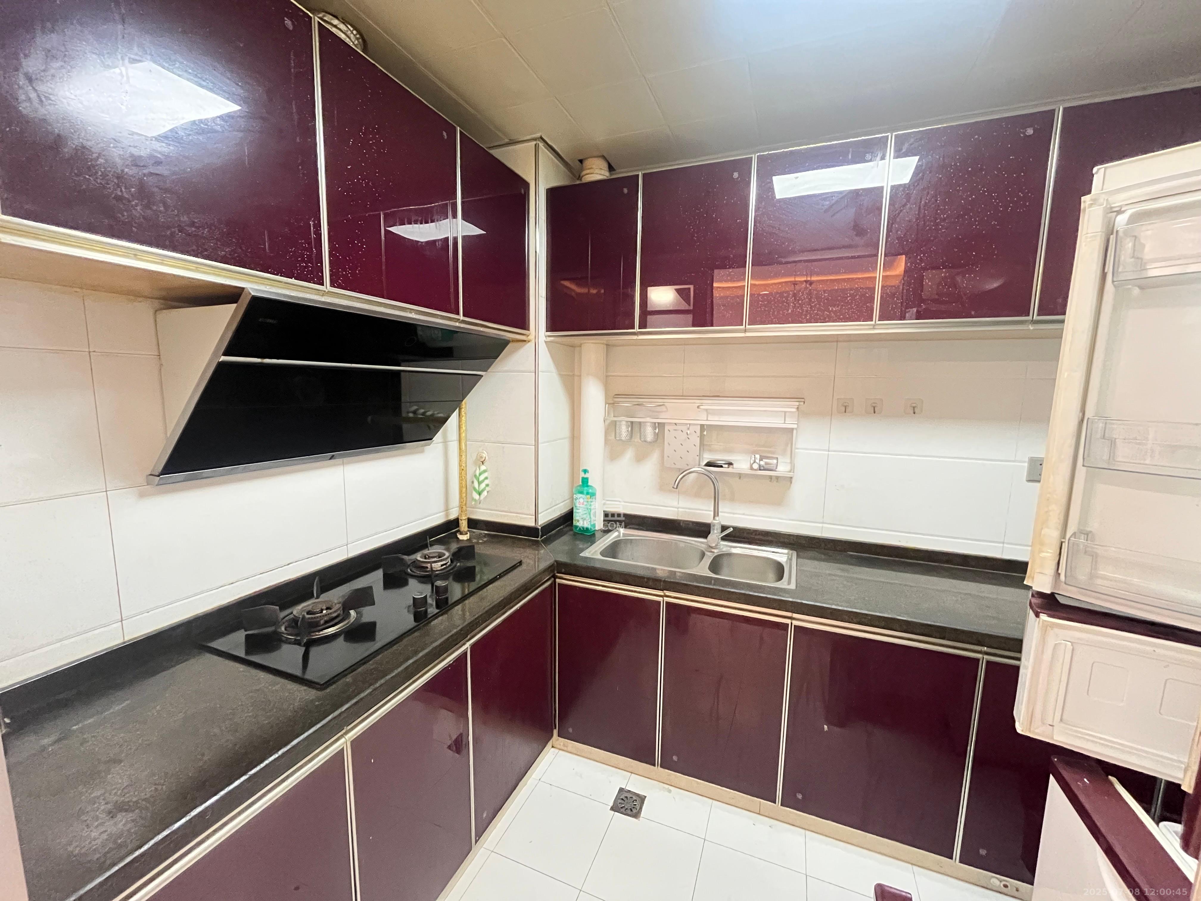 湘水熙园 3室2厅1卫 2400.0元/月 湘水熙园 3室2厅1卫 2400.0元/月室内图