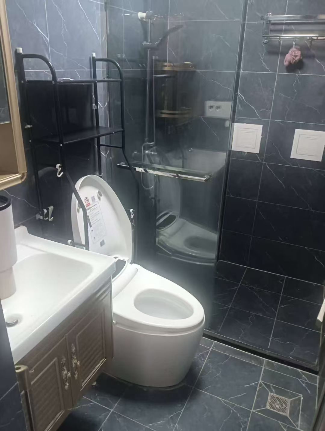 和谐家园(锦和广场)  1室1厅1卫    73.0万 和谐家园(锦和广场)  1室1厅1卫    73.0万客厅