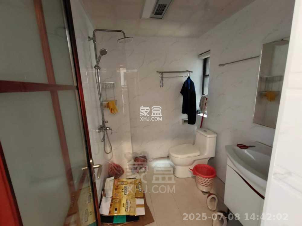 东鼎紫园  3室2厅2卫    2200.0元/月 东鼎紫园  3室2厅2卫    2200.0元/月小区图