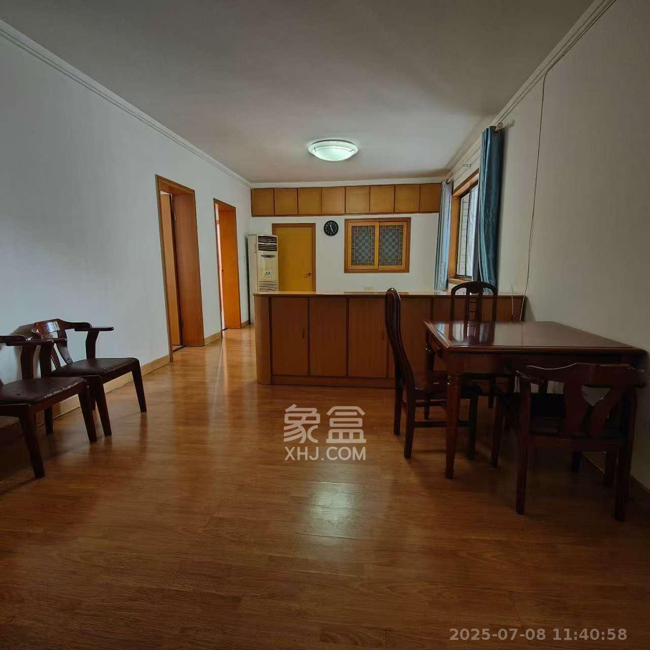 省工行家属楼 2室2厅1卫 2200.0元/月 省工行家属楼 2室2厅1卫 2200.0元/月室内图