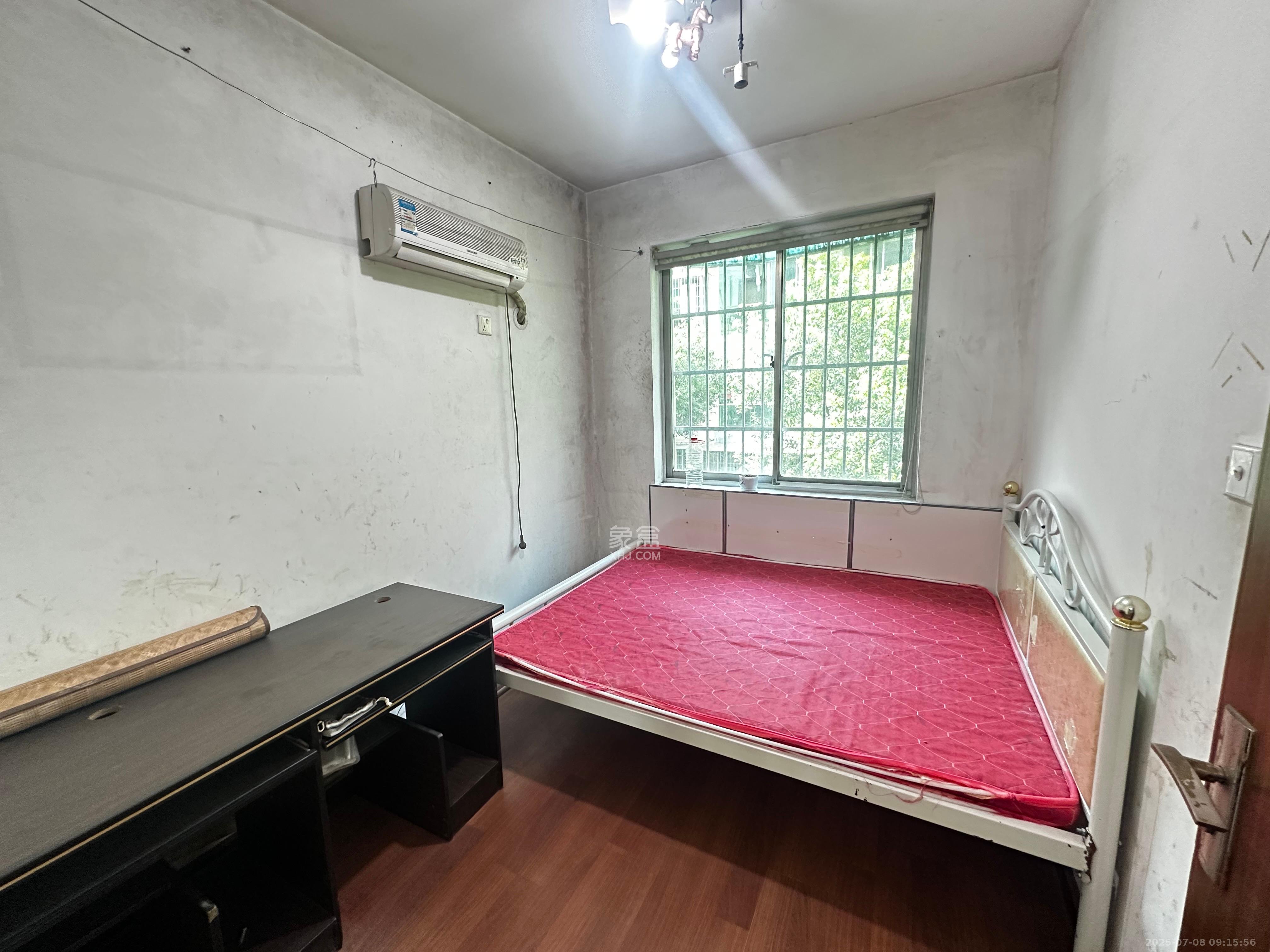 中南汽车世界 3室2厅1卫 1300.0元/月 中南汽车世界 3室2厅1卫 1300.0元/月室内图