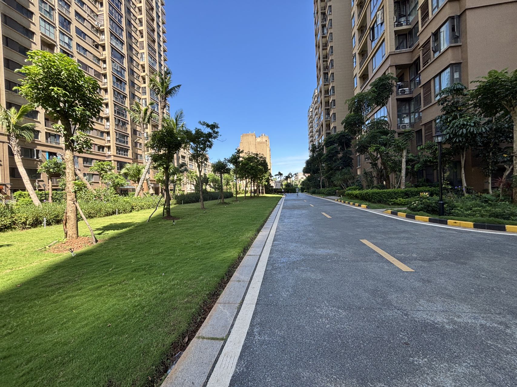 绿地雅典郡  3室2厅1卫   120.00万小区图