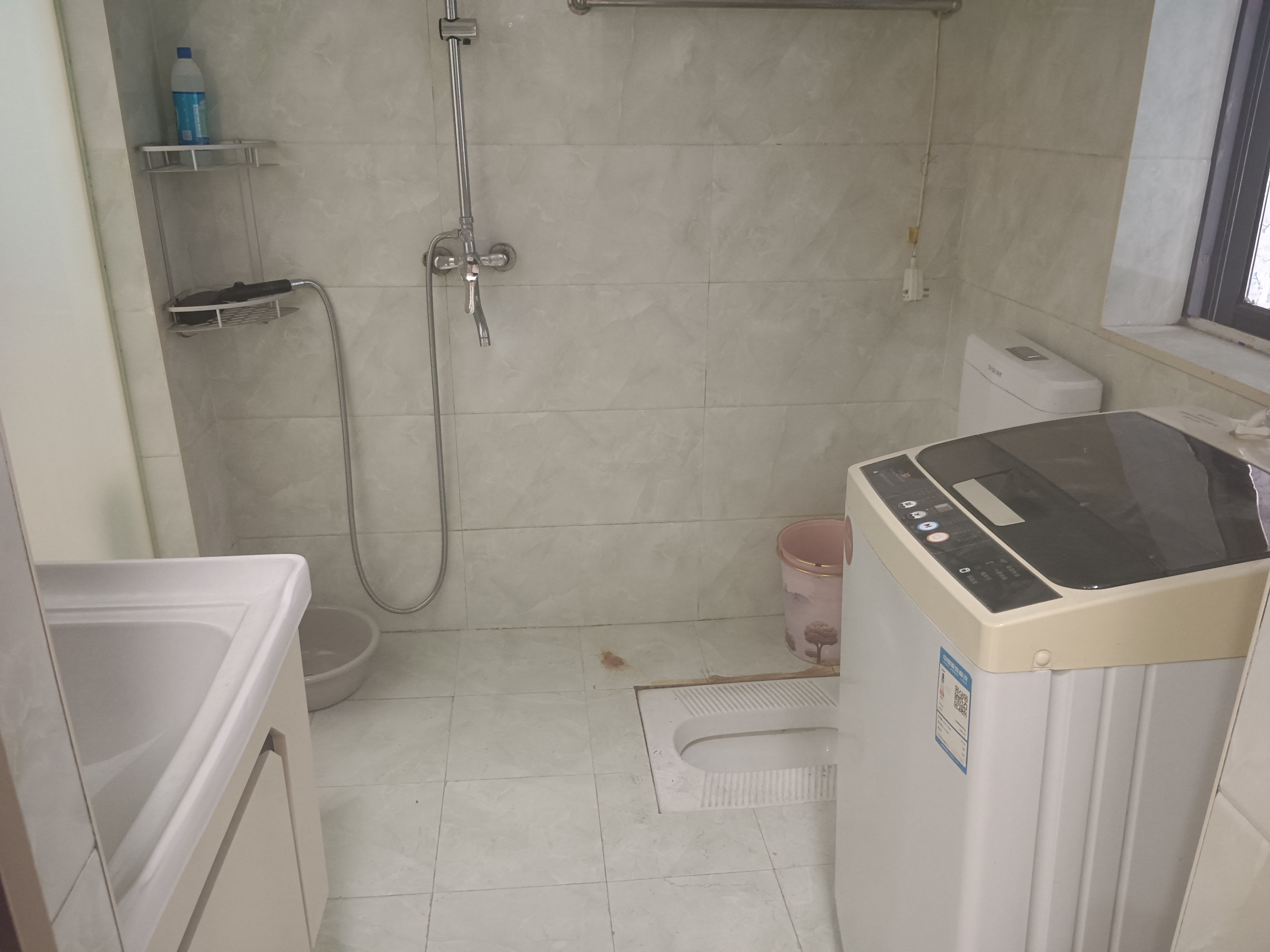 欣天蓝郡 1室1厅1卫 900.0元/月 欣天蓝郡 1室1厅1卫 900.0元/月室内图